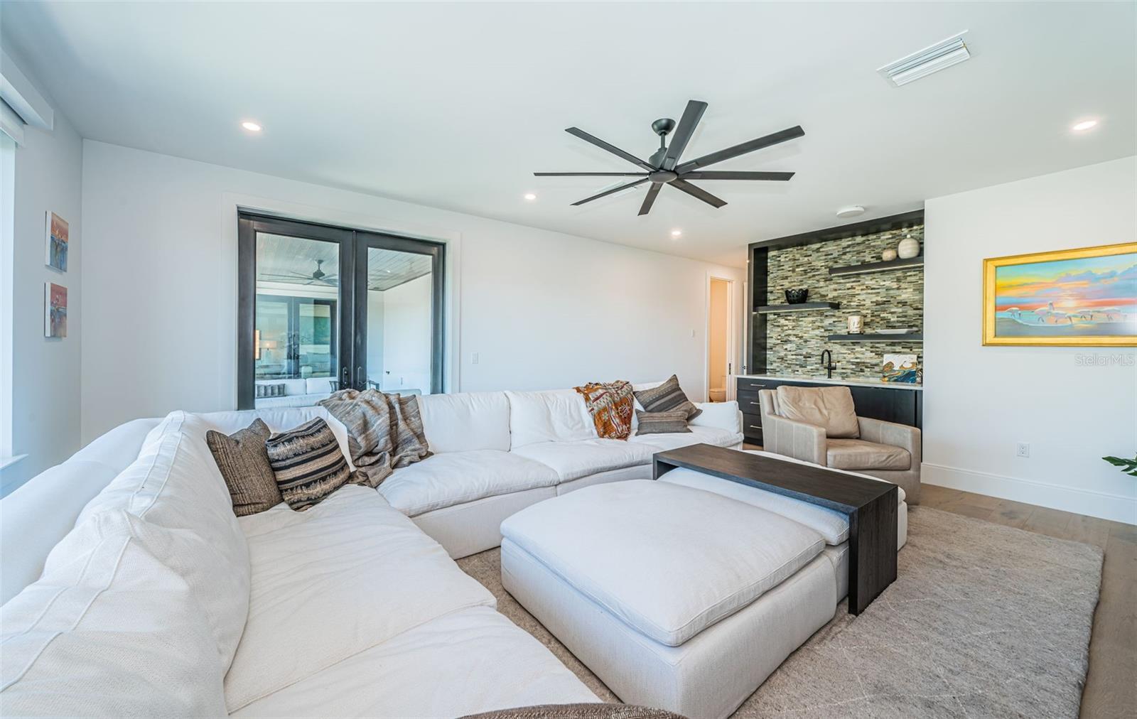 Image 71 of 100 For 218 Sydney Lane