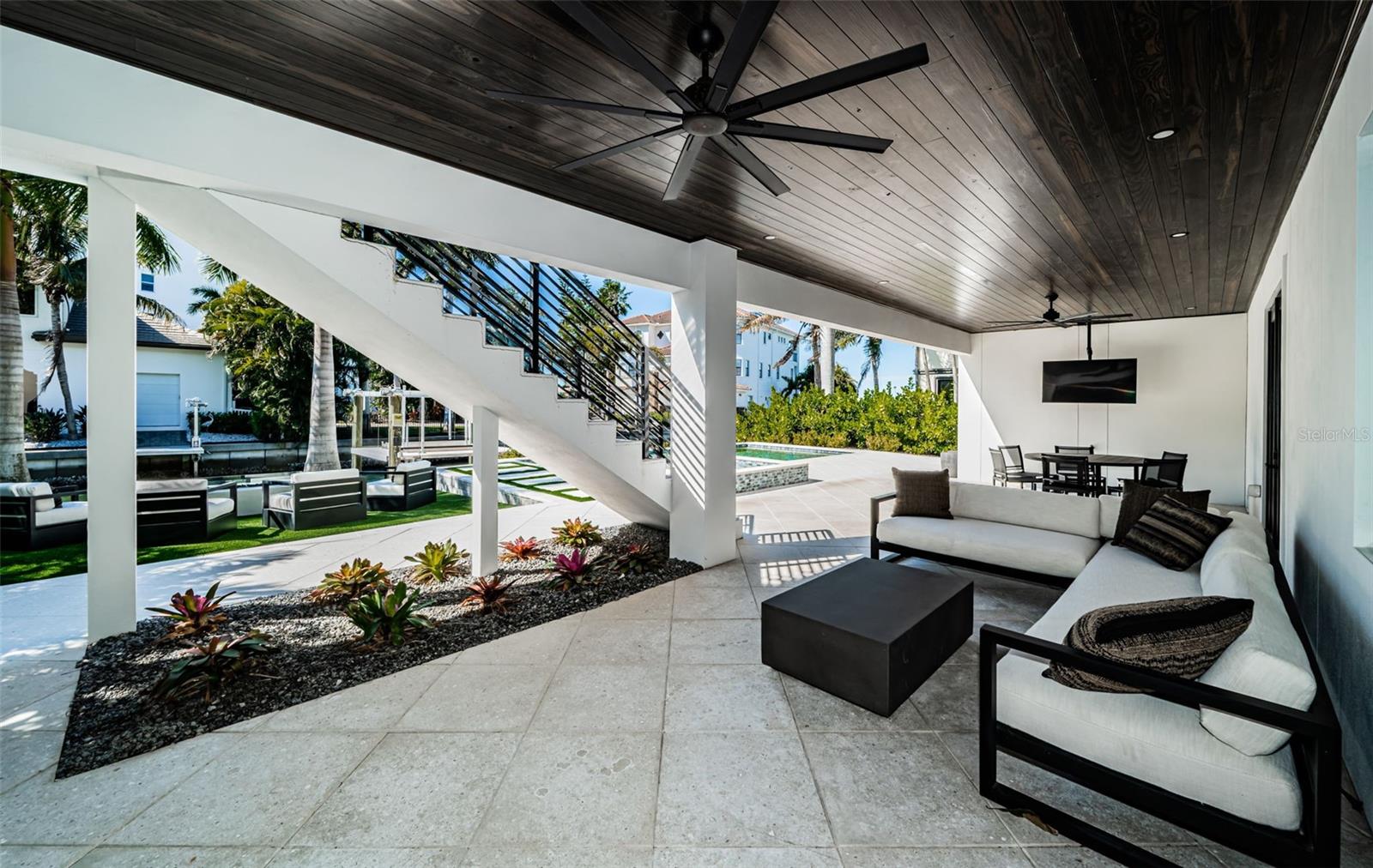 Image 86 of 100 For 218 Sydney Lane