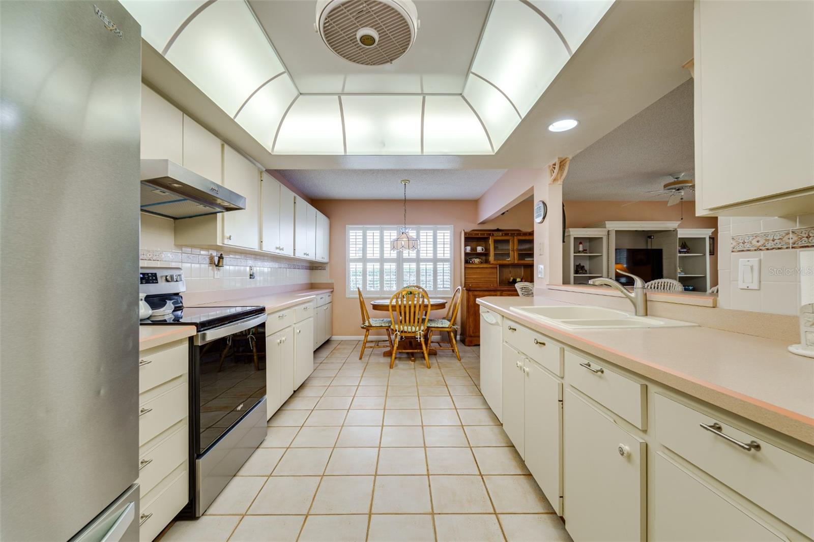 Image 11 of 63 For 9026 37th Street N 6