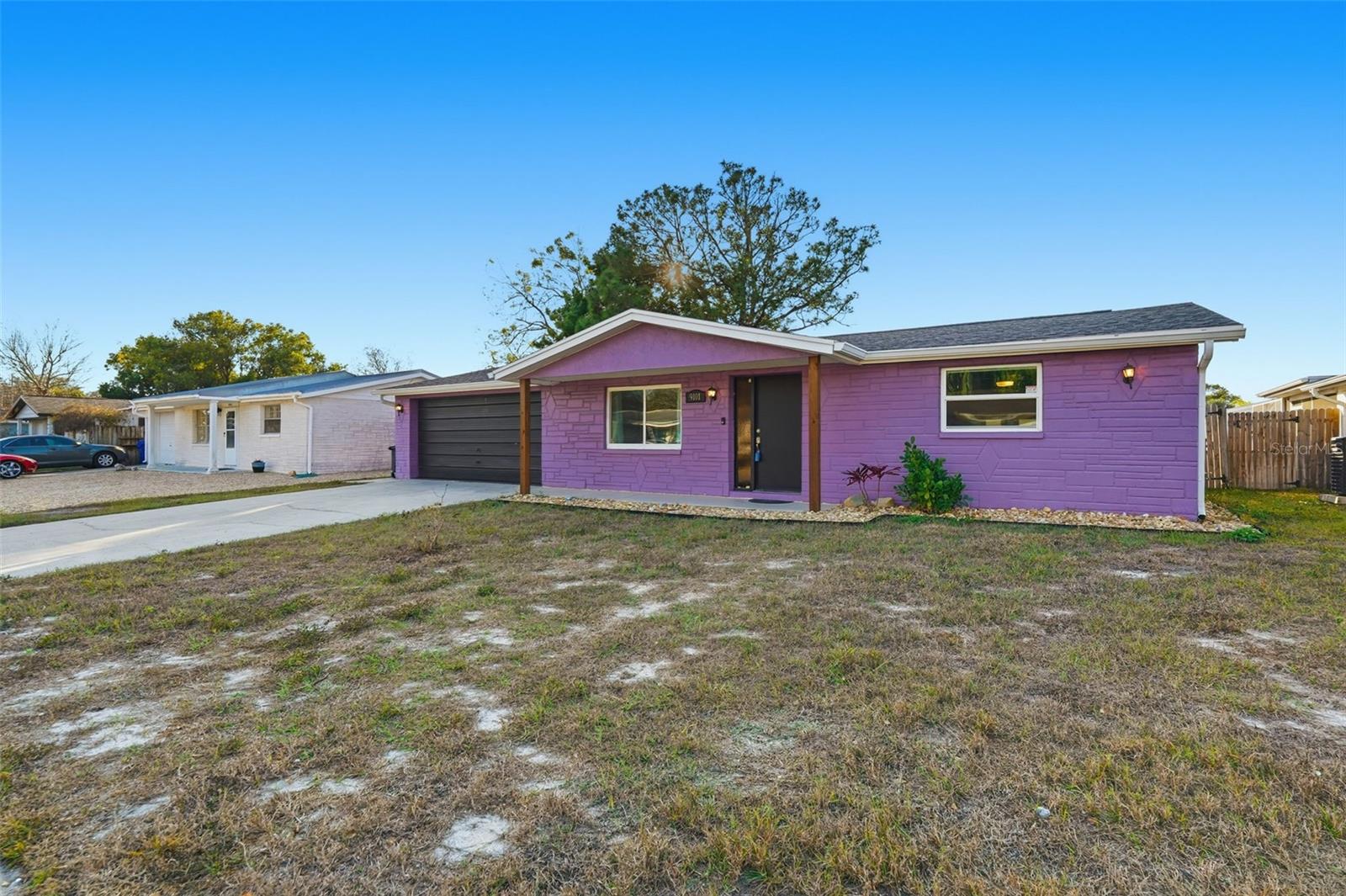 Image 11 of 37 For 9101 Hunt Club Lane