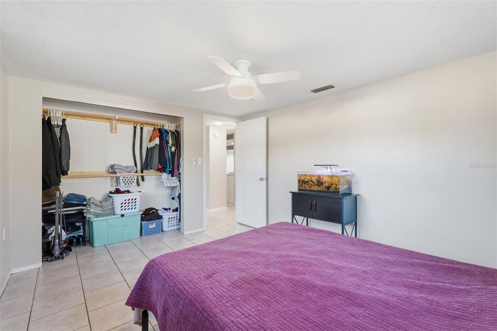 Image 15 of 37 For 9101 Hunt Club Lane