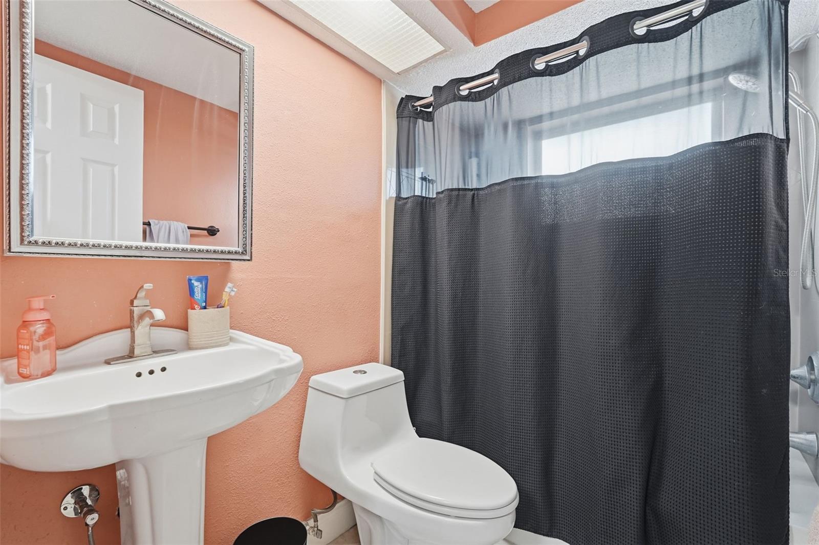 Image 18 of 37 For 9101 Hunt Club Lane