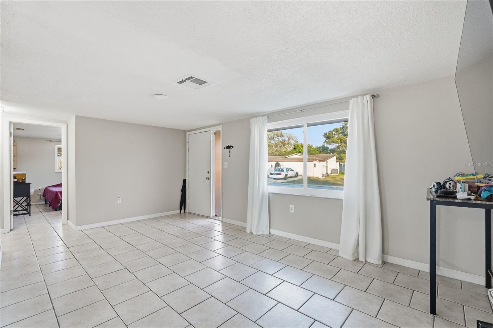 Image 20 of 37 For 9101 Hunt Club Lane