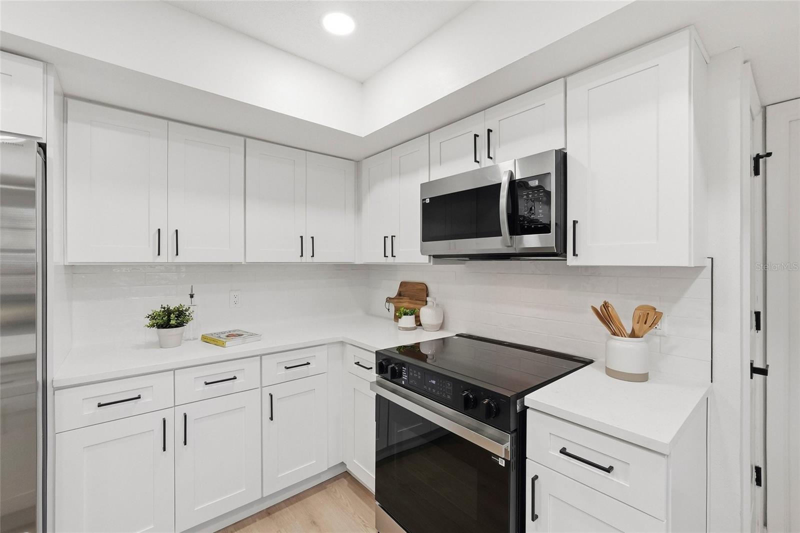 Image 13 of 43 For 404 Bryan Oak Avenue