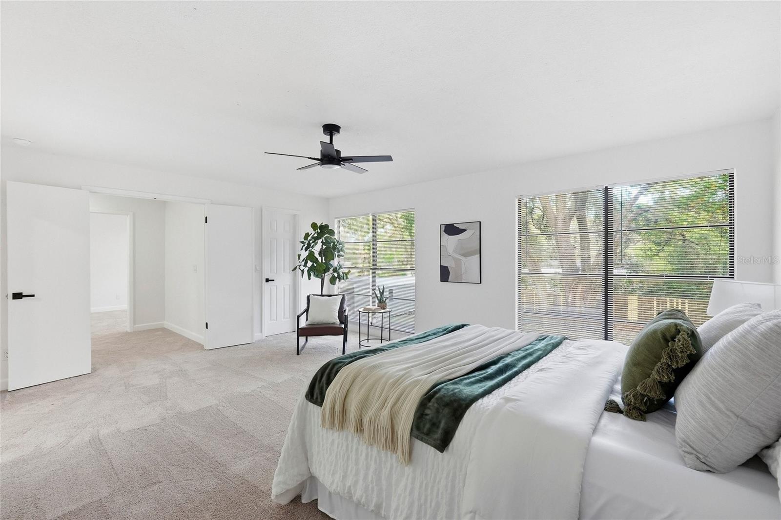 Image 18 of 43 For 404 Bryan Oak Avenue