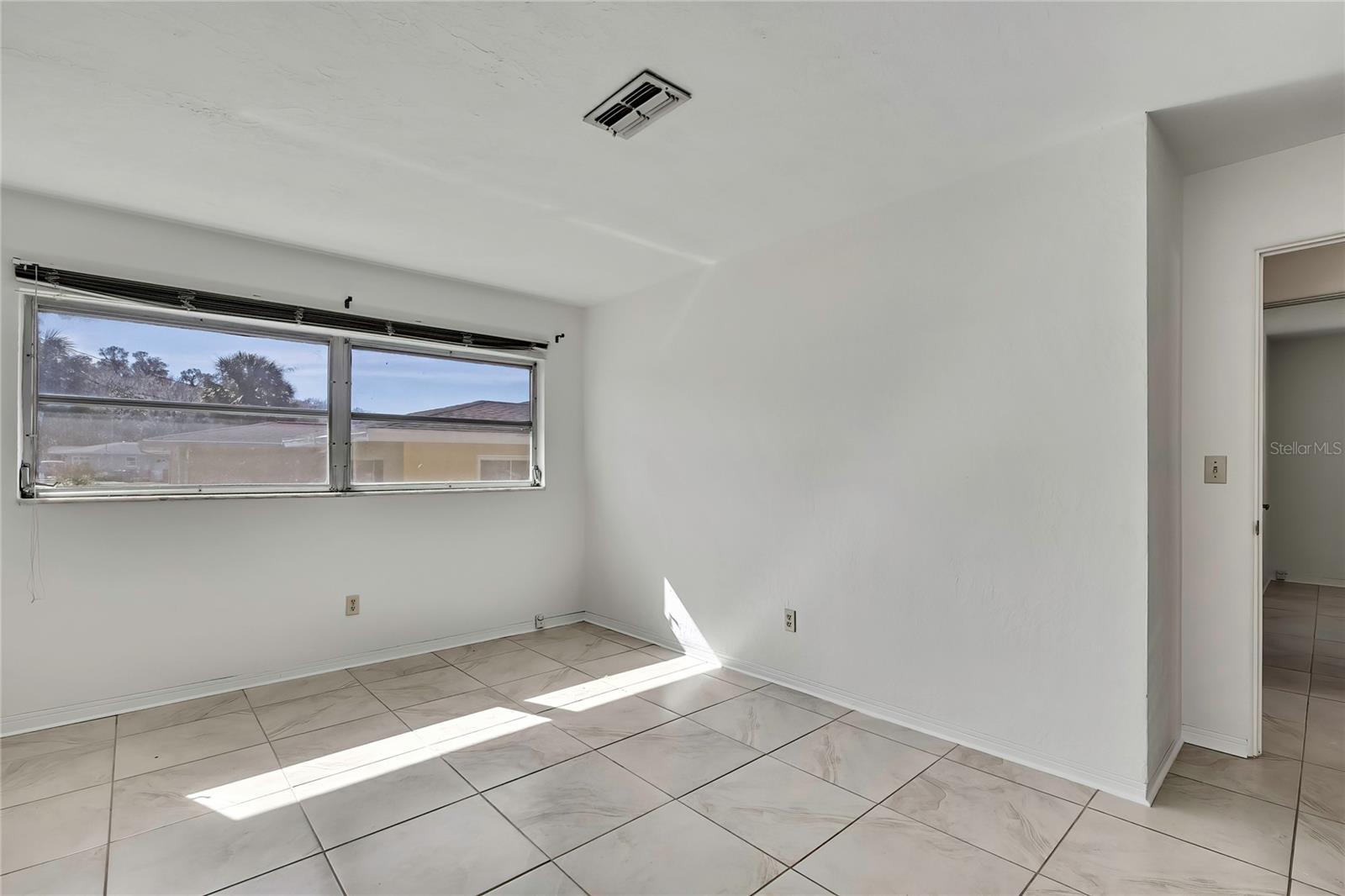 Image 18 of 54 For 12130 Maple Street