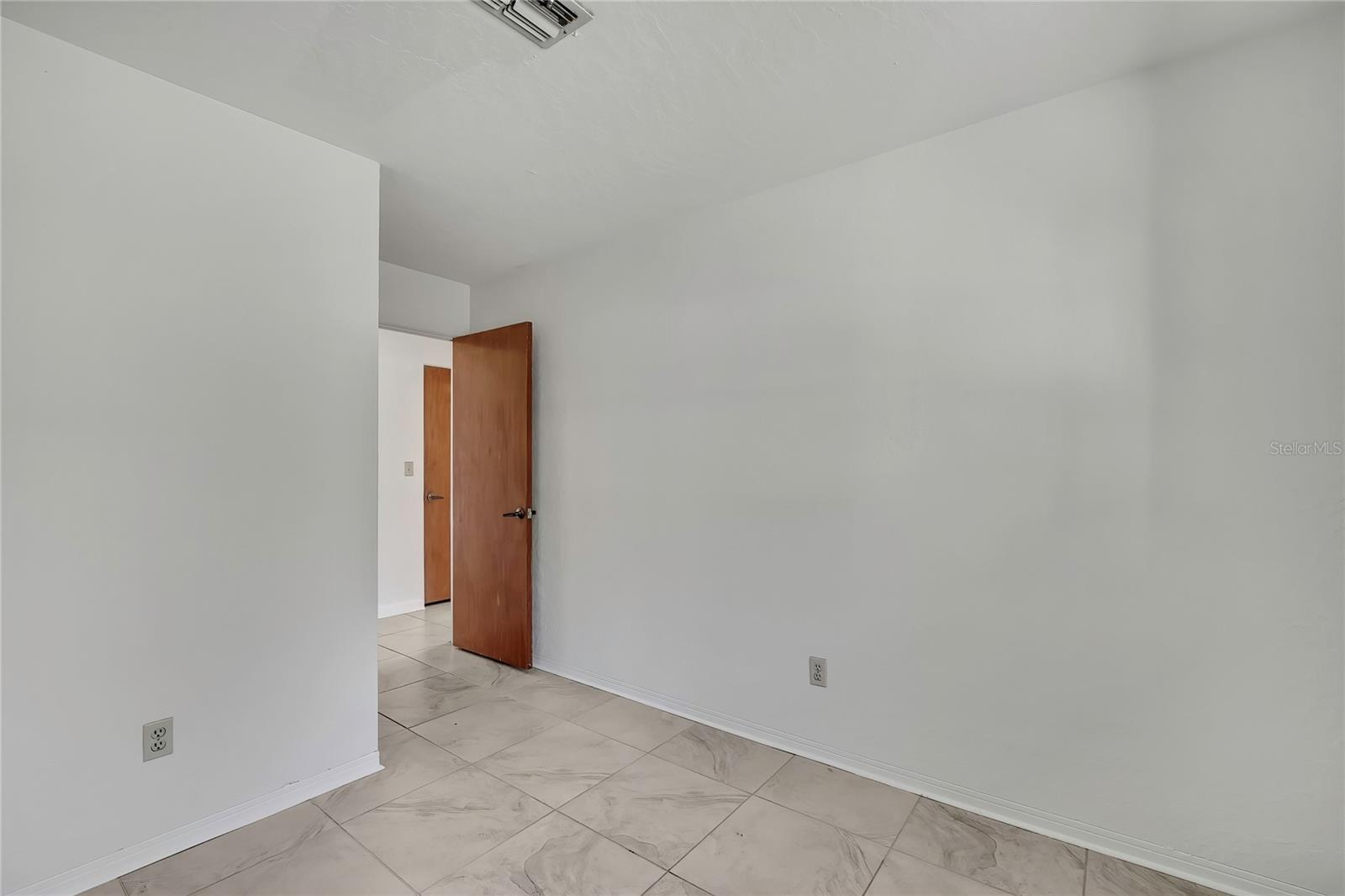 Image 24 of 54 For 12130 Maple Street