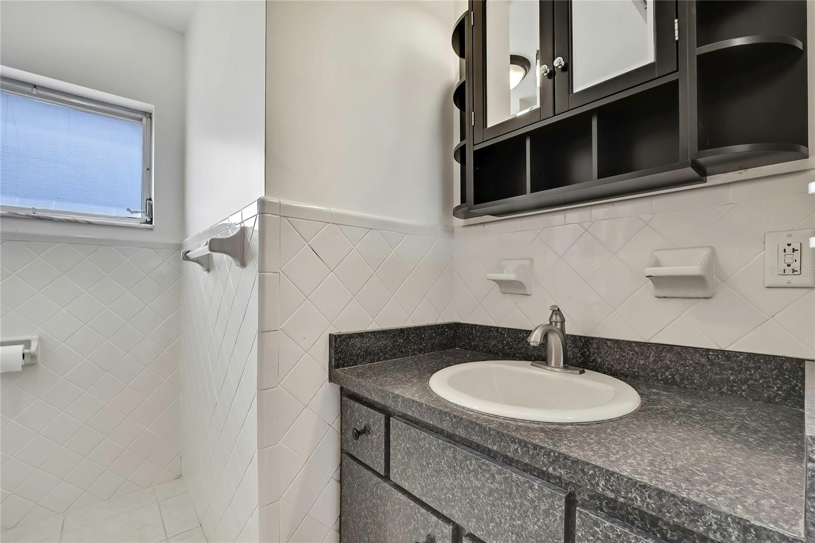 Image 25 of 54 For 12130 Maple Street