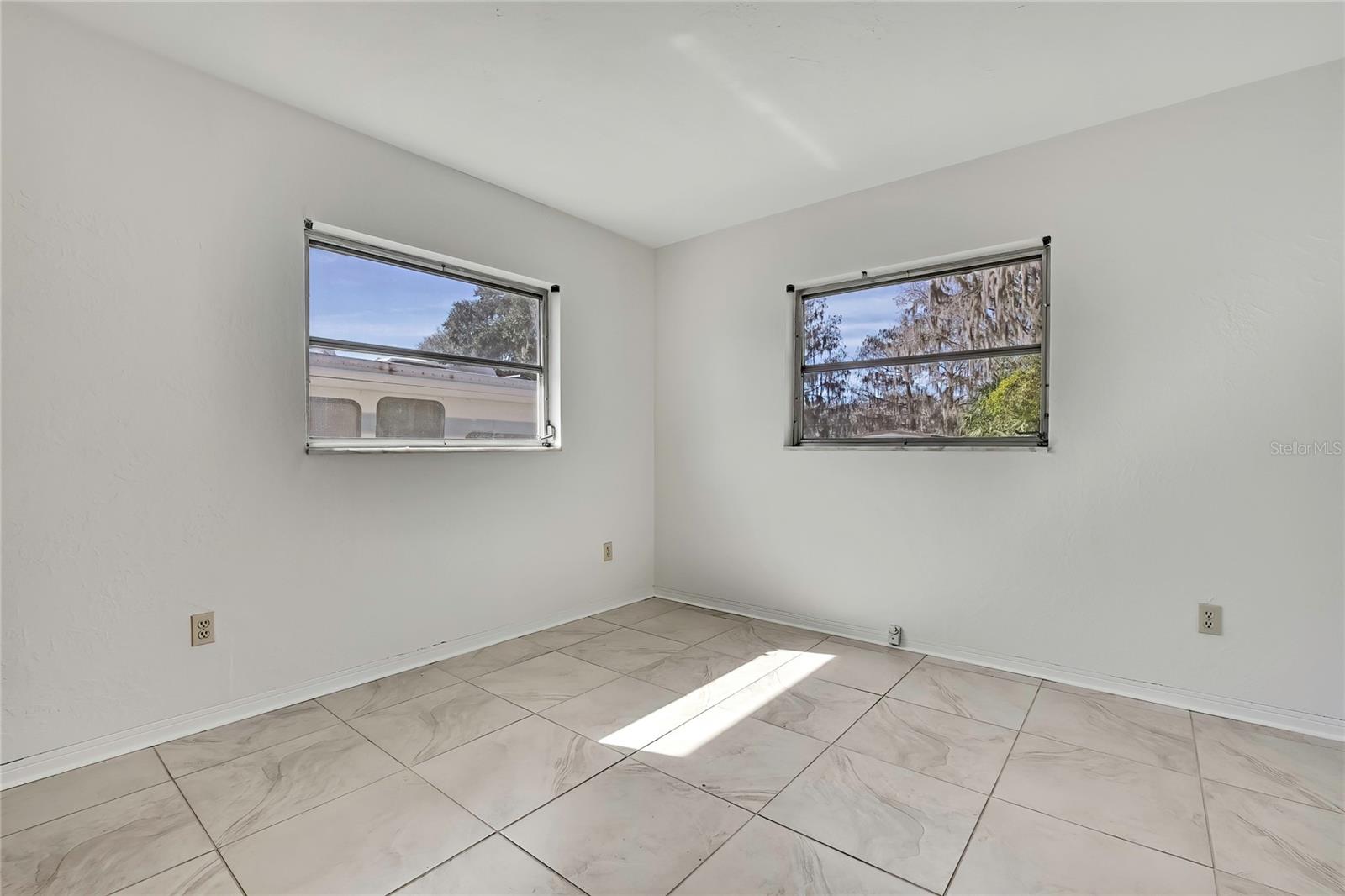 Image 27 of 54 For 12130 Maple Street