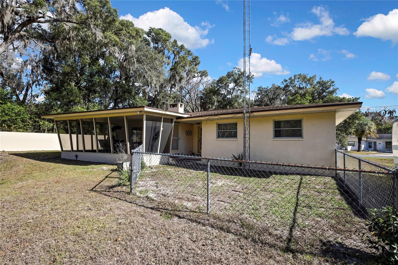 Image 34 of 54 For 12130 Maple Street