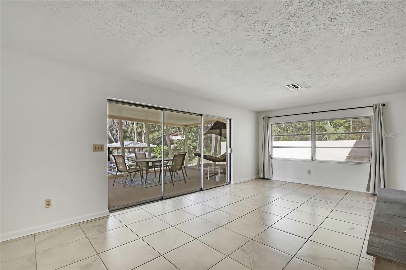 Image 4 of 54 For 12130 Maple Street