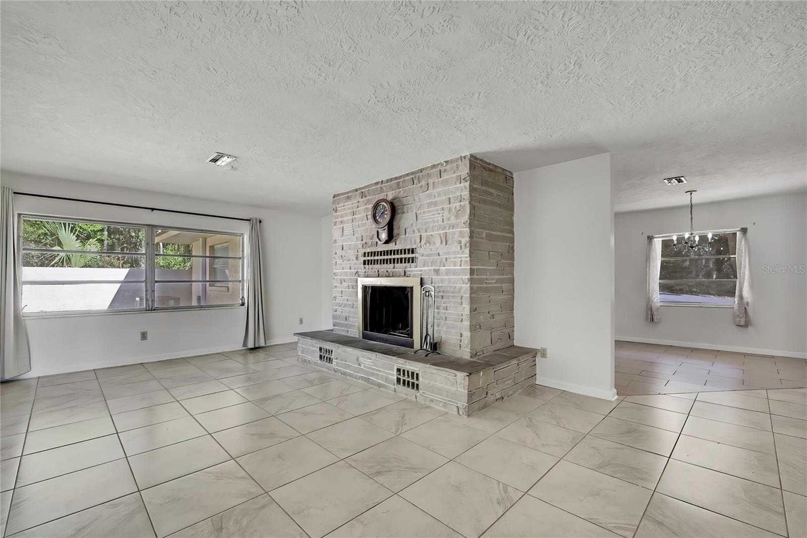 Image 6 of 54 For 12130 Maple Street