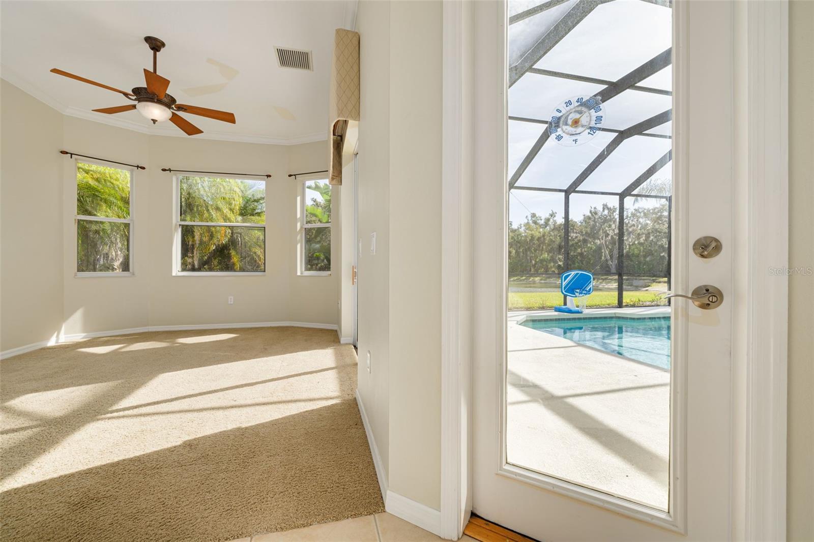 Listing photo id 20 for 5379 90th Avenue Circle E