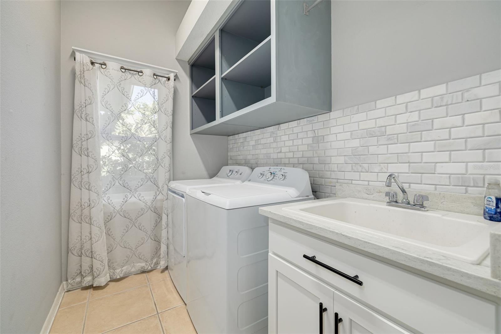 Listing photo id 34 for 5379 90th Avenue Circle E