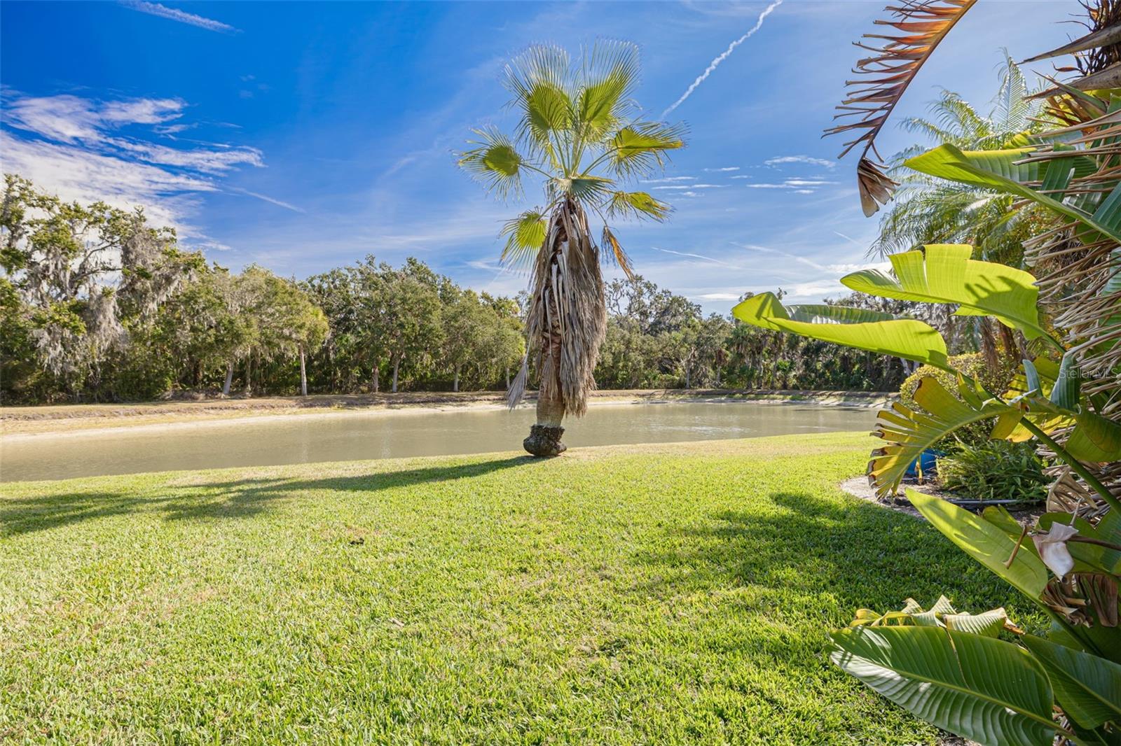 Listing photo id 40 for 5379 90th Avenue Circle E