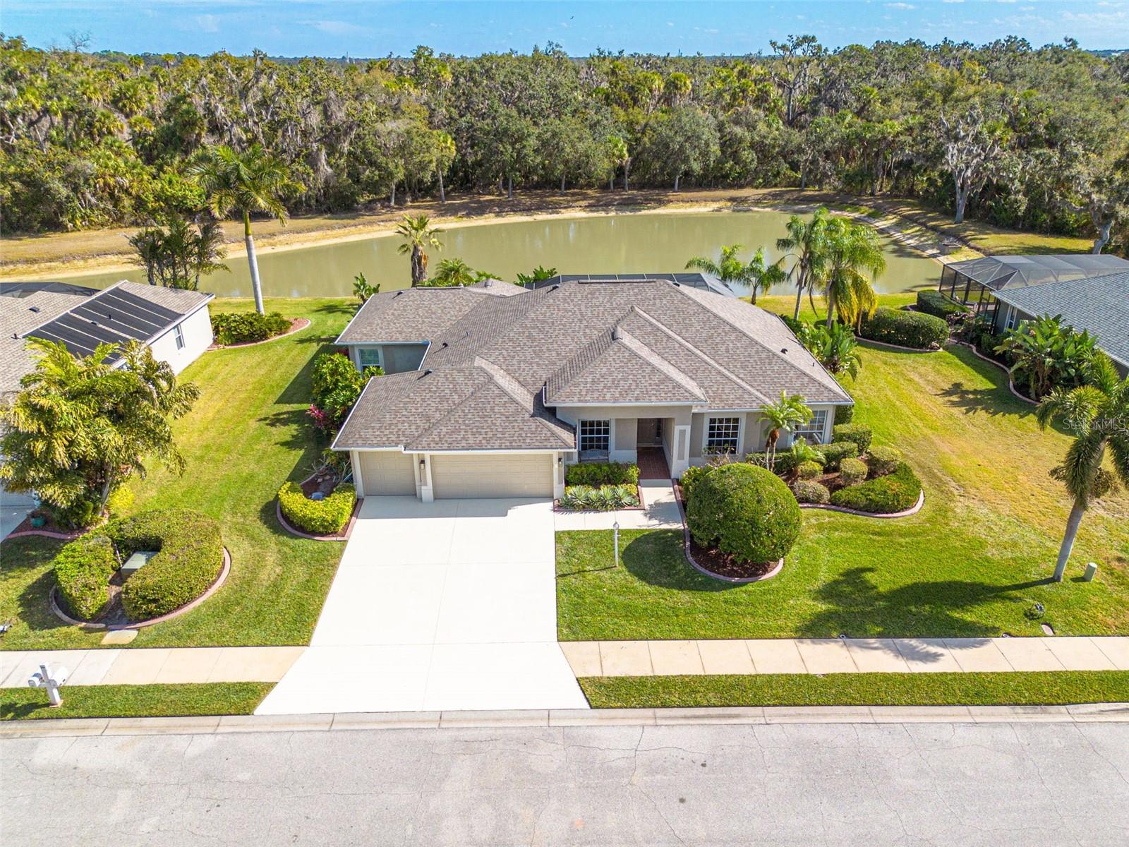 Listing photo id 45 for 5379 90th Avenue Circle E