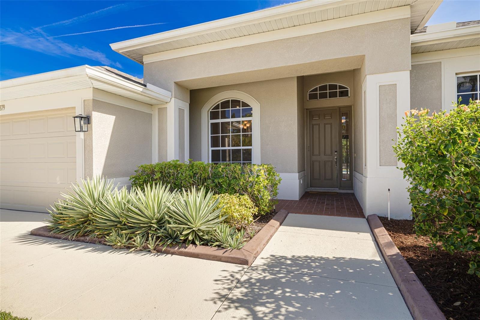 Listing photo id 5 for 5379 90th Avenue Circle E