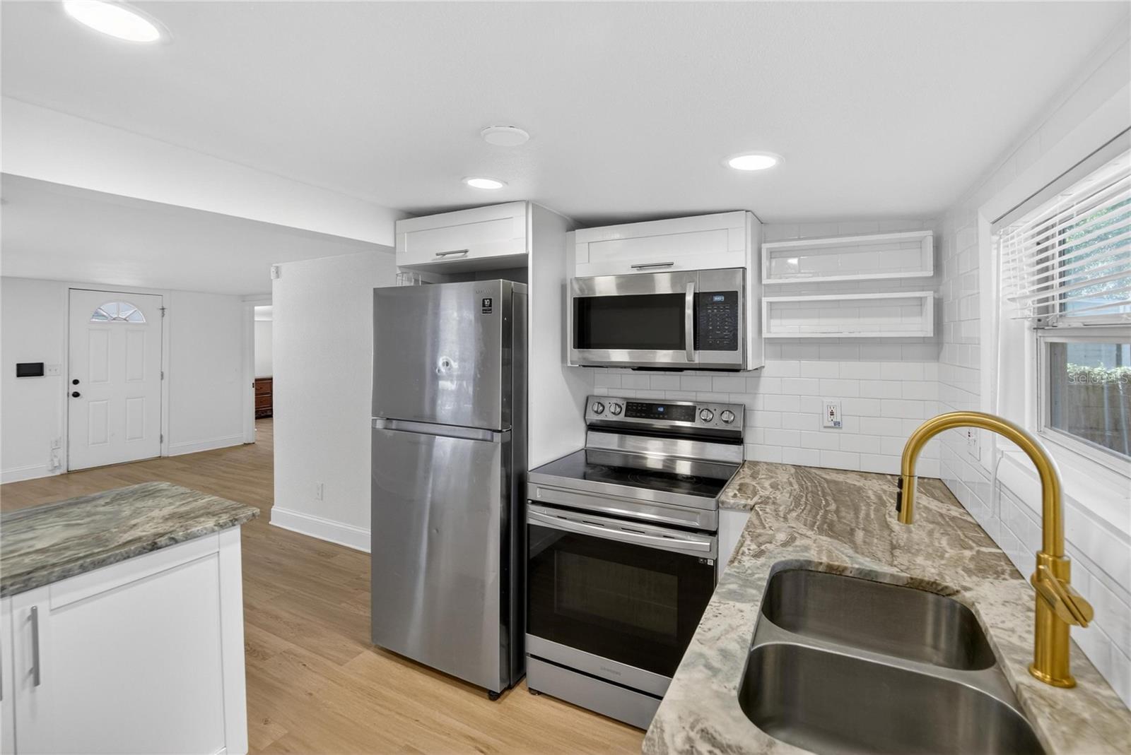 Image 7 of 33 For 1210 Cayuga Street