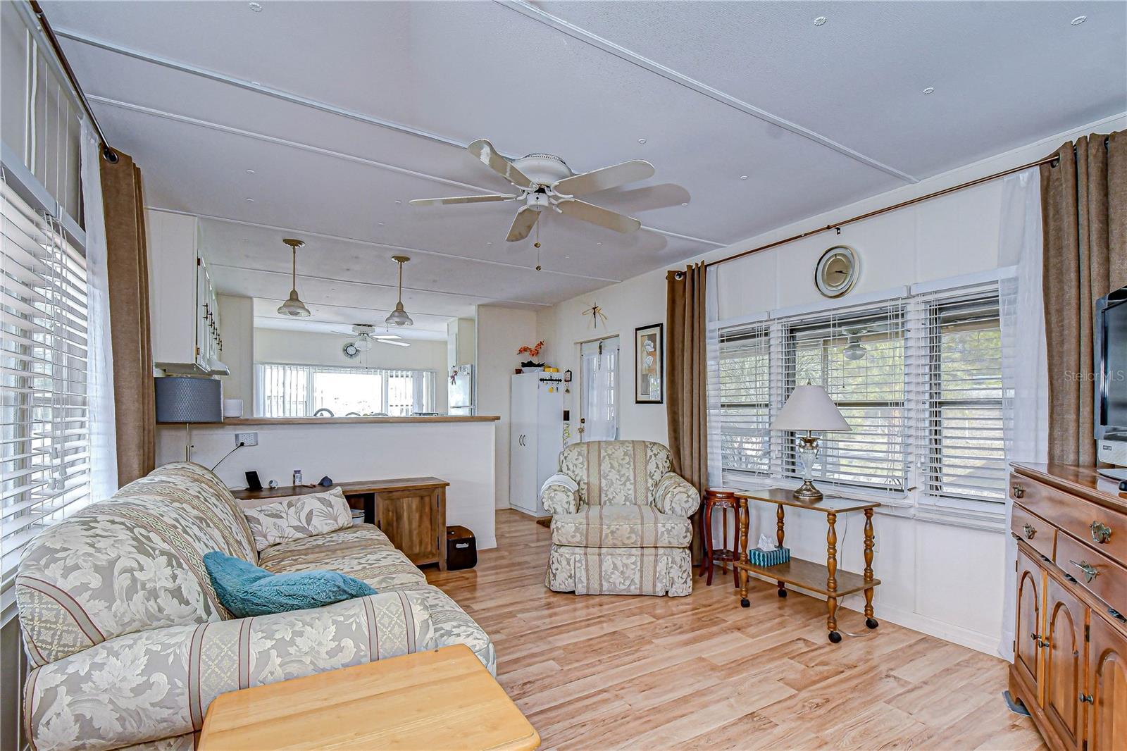 Image 11 of 41 For 39612 Sterling Drive