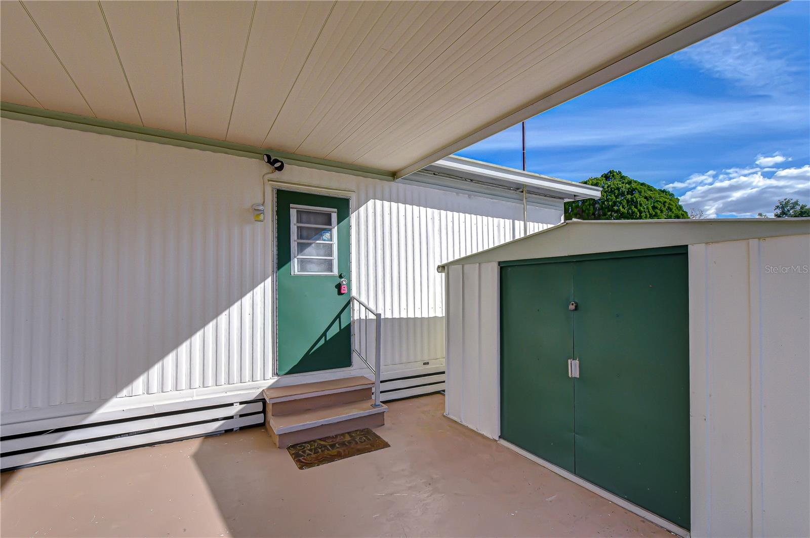 Image 27 of 41 For 39612 Sterling Drive