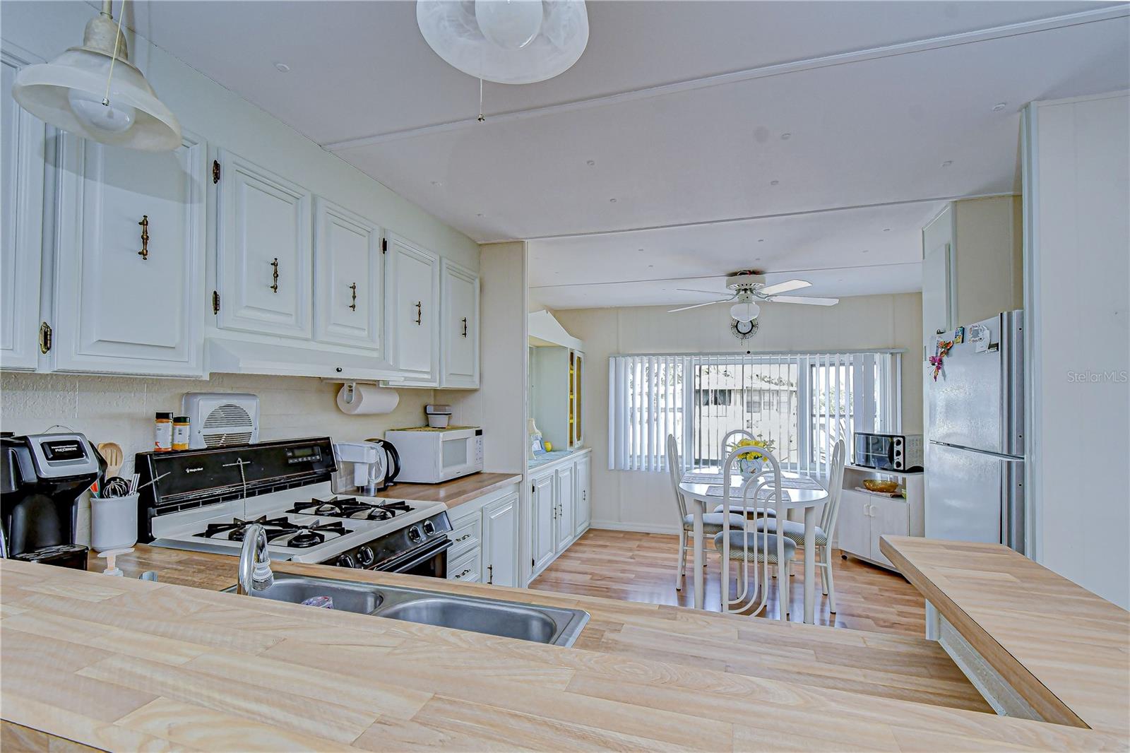 Image 5 of 41 For 39612 Sterling Drive