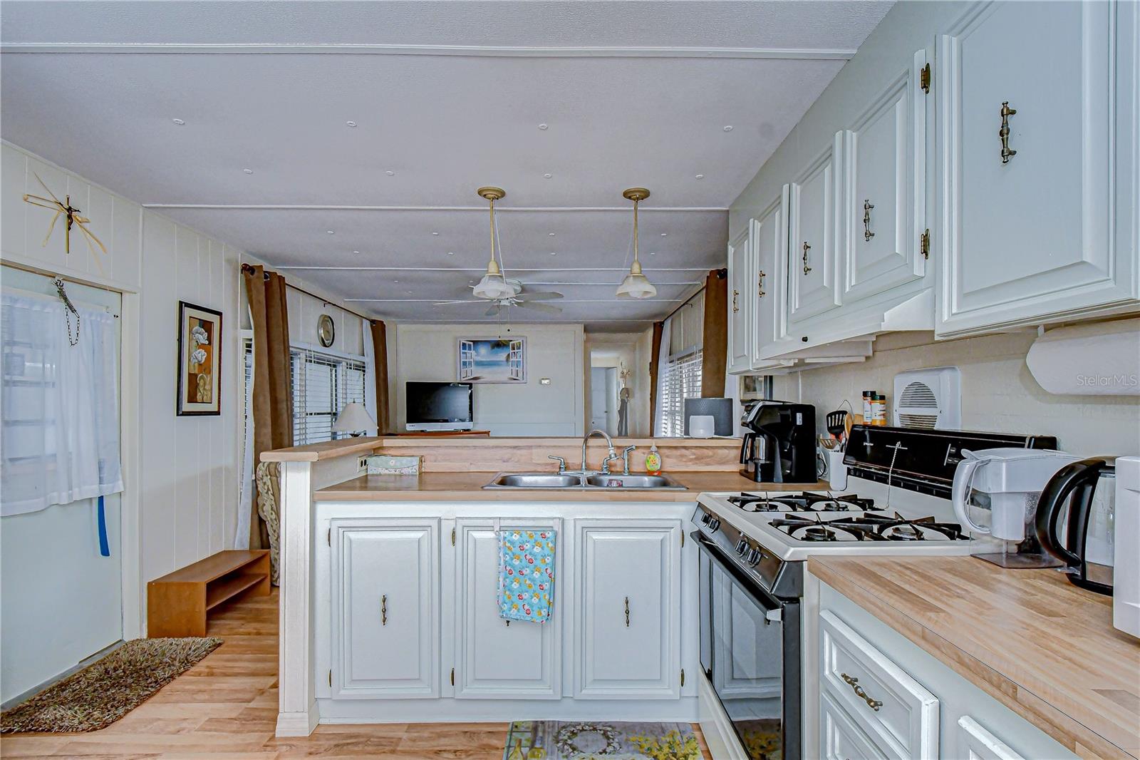 Image 9 of 41 For 39612 Sterling Drive