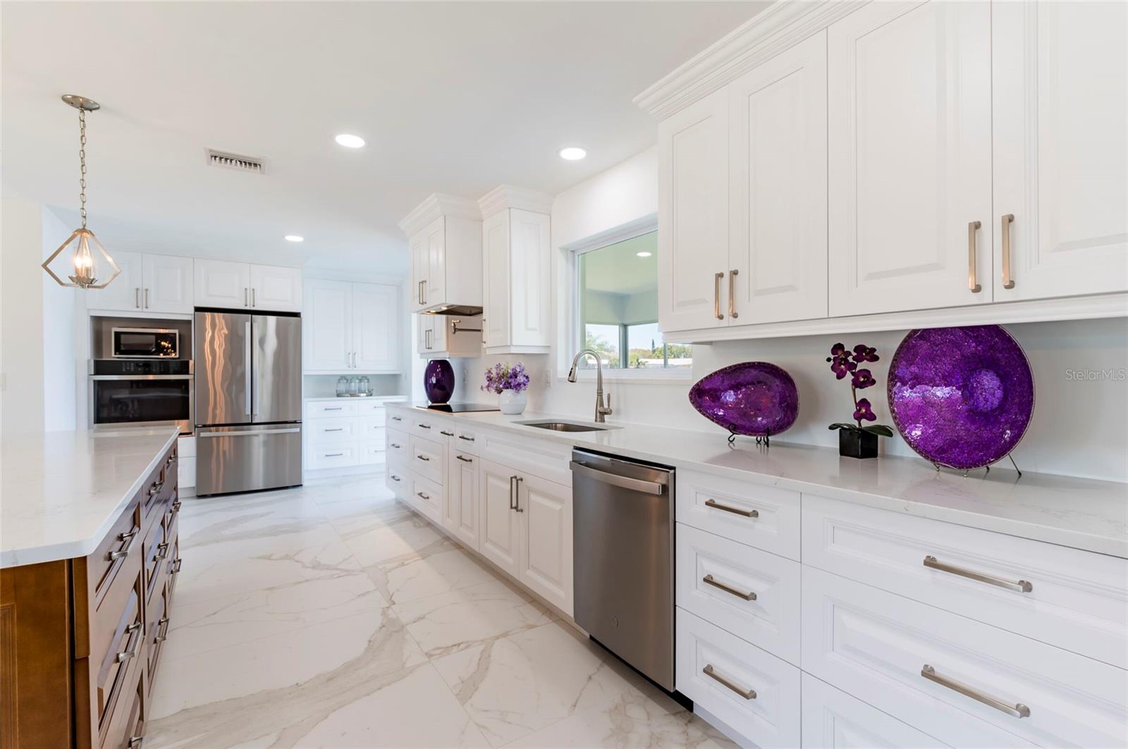 Image 17 of 41 For 13797 Pinecrest Drive