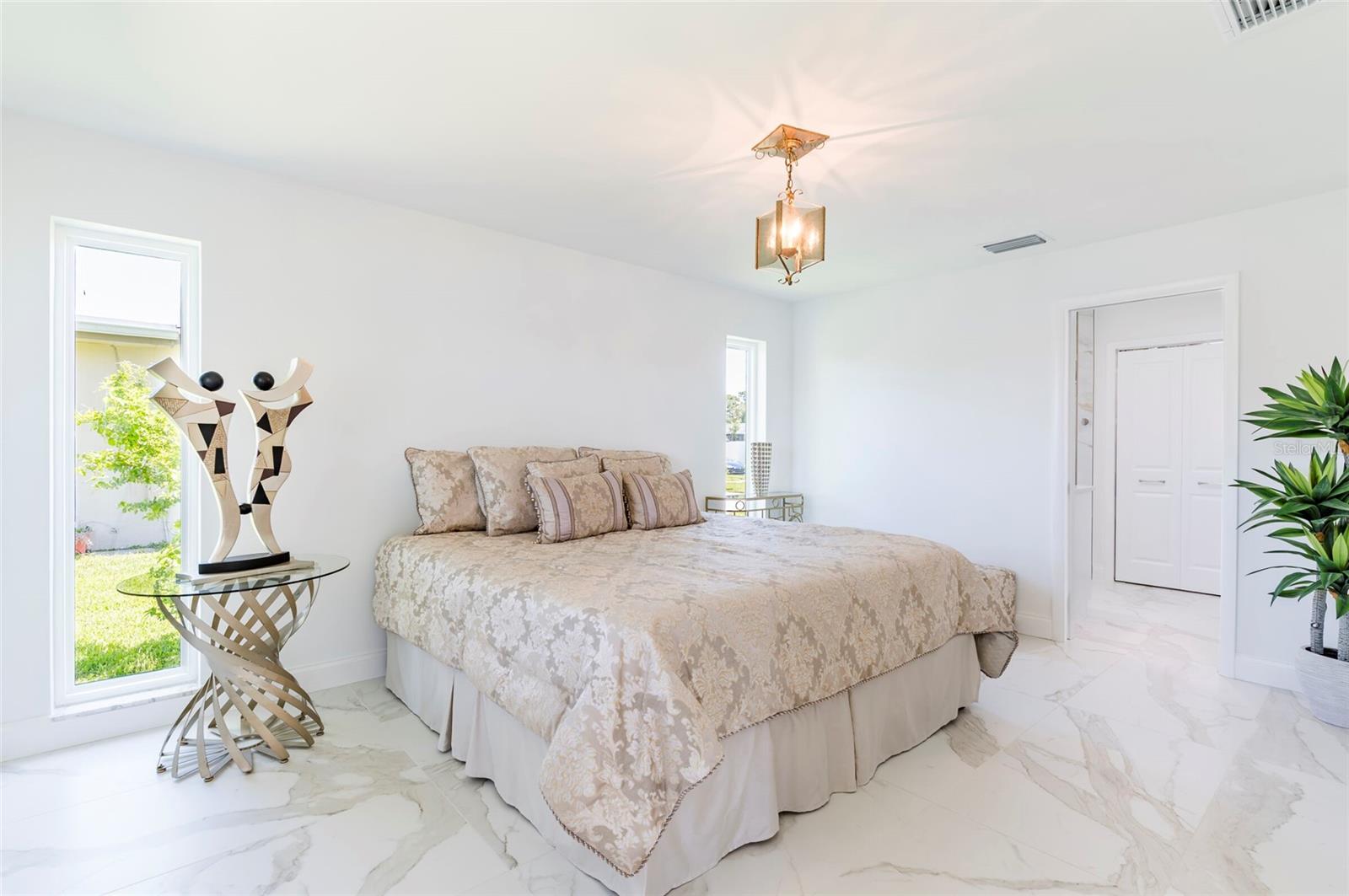 Image 26 of 41 For 13797 Pinecrest Drive