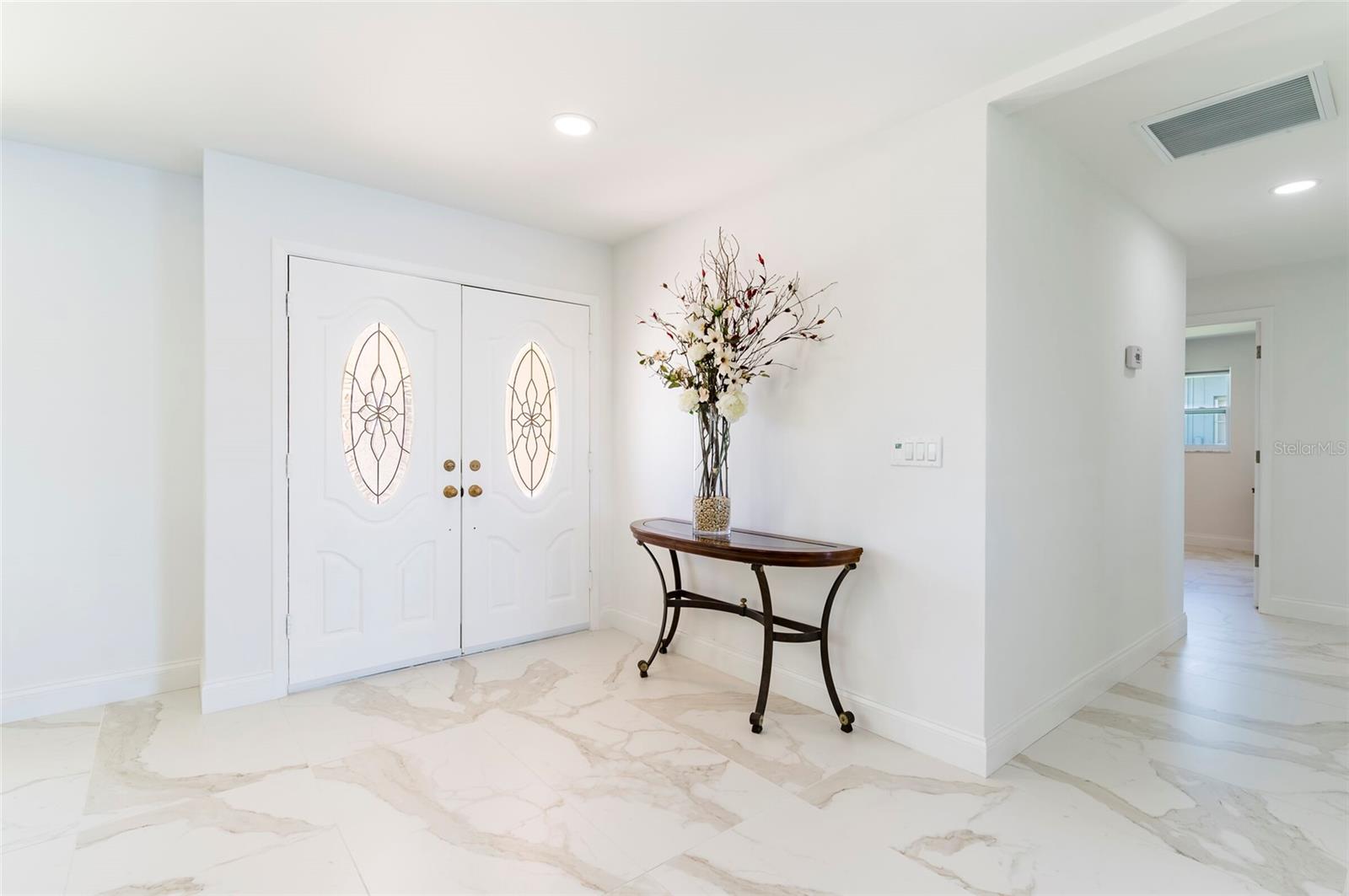 Image 3 of 41 For 13797 Pinecrest Drive