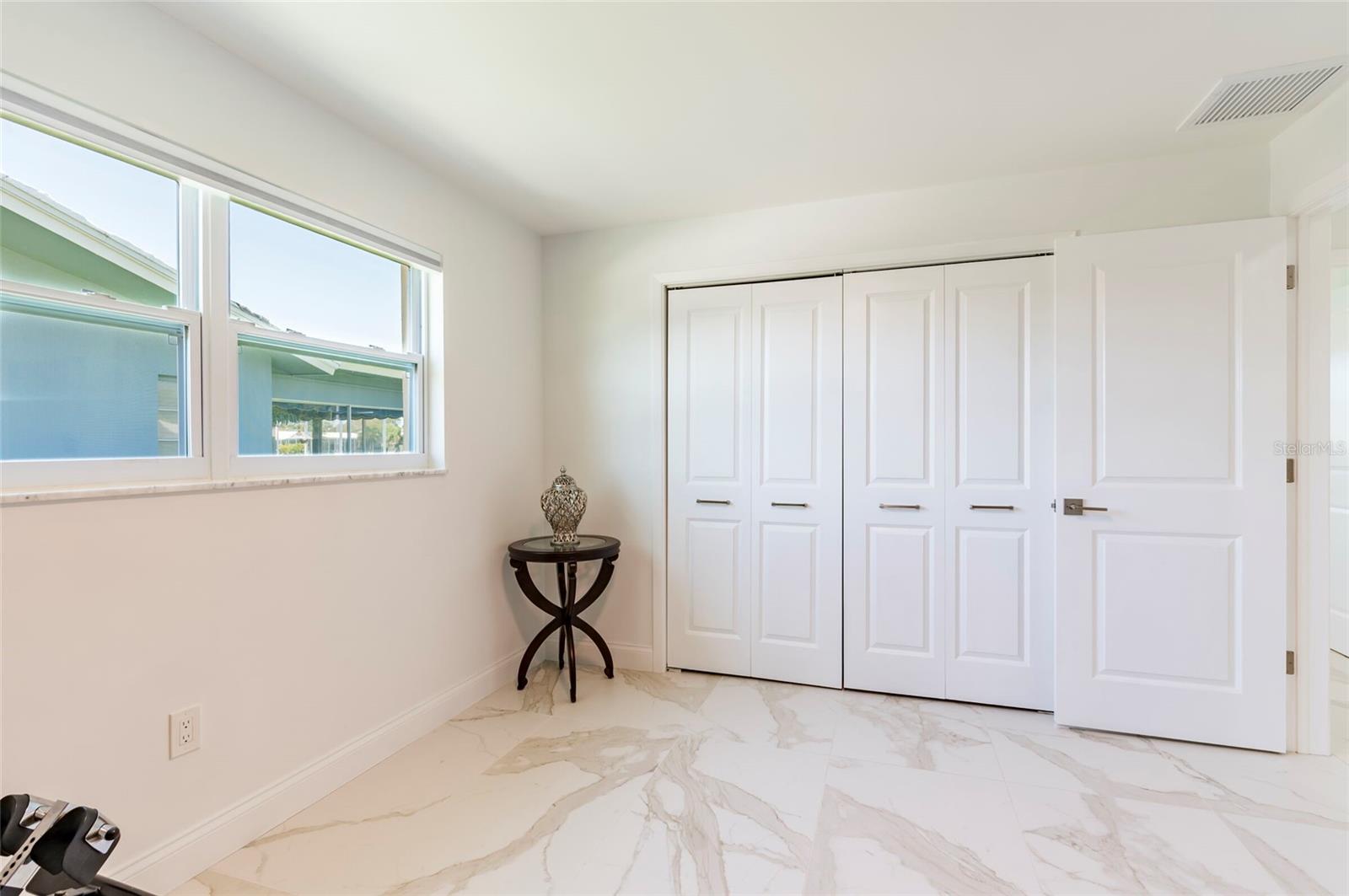 Image 32 of 41 For 13797 Pinecrest Drive