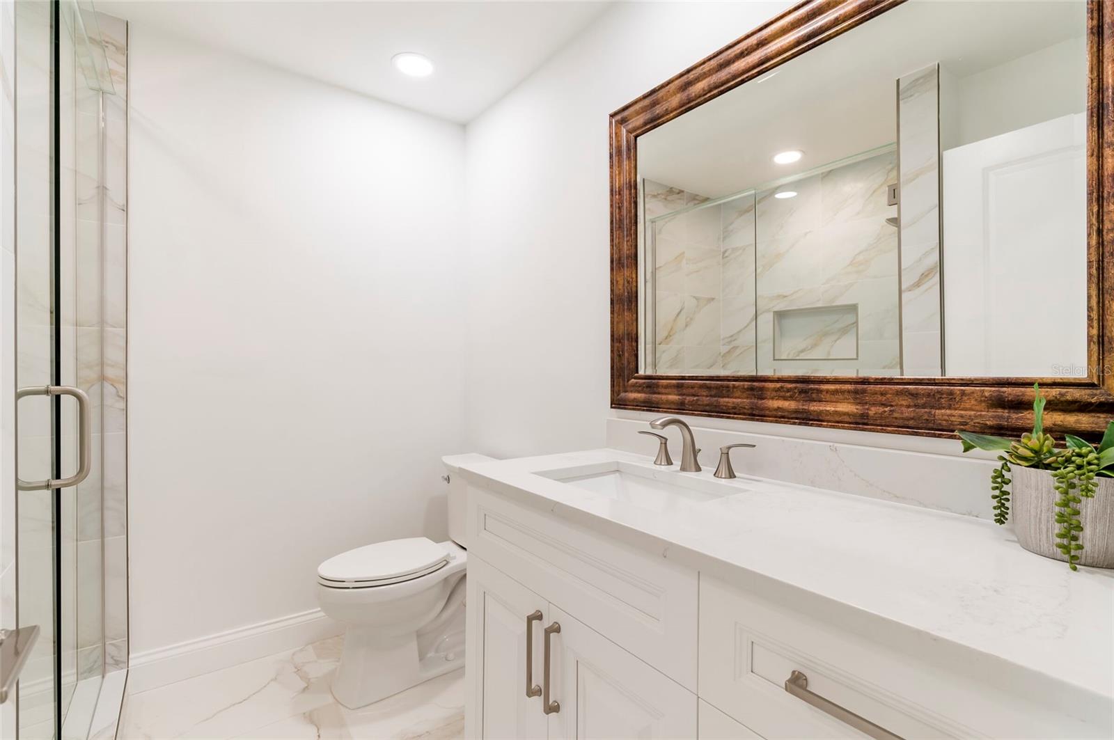 Image 33 of 41 For 13797 Pinecrest Drive