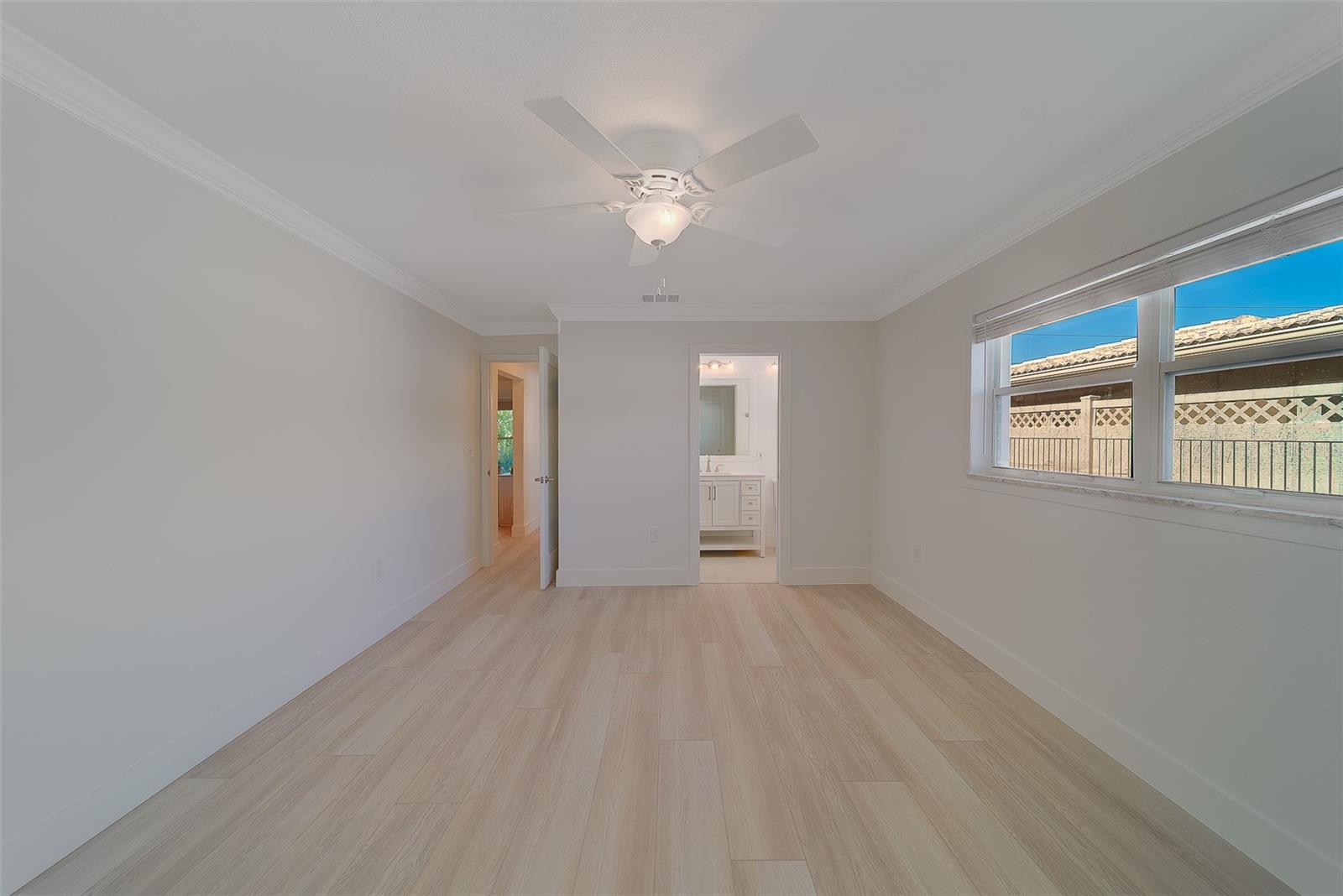 Image 21 of 90 For 207 Midway Island