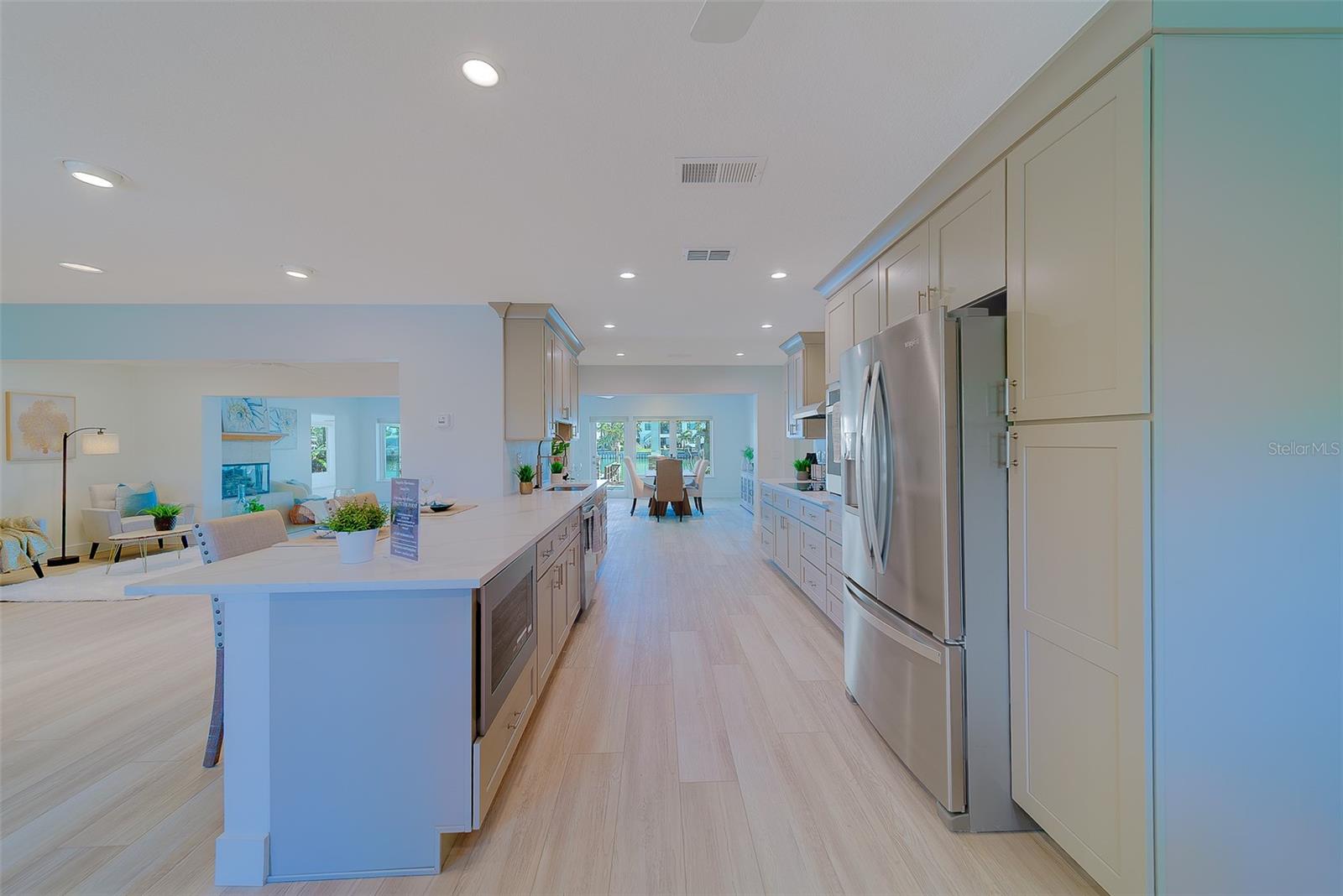 Image 8 of 90 For 207 Midway Island