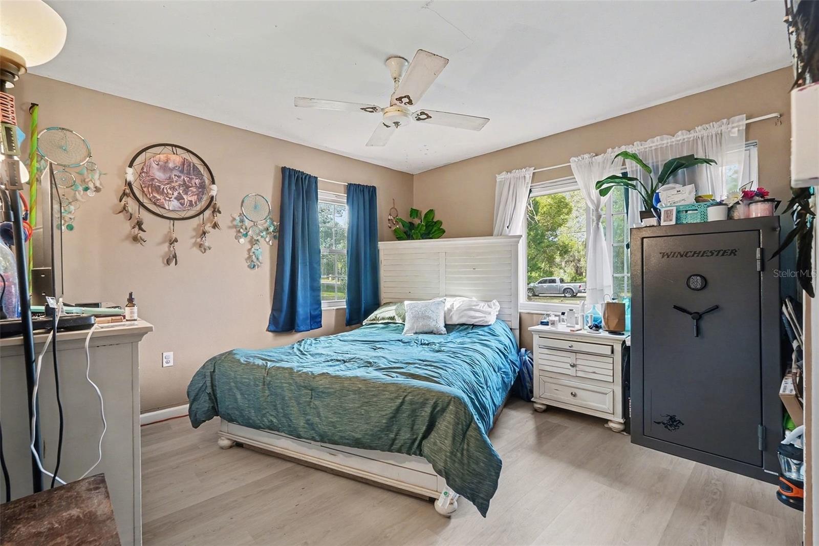 Image 6 of 8 For 5422 Emerald Drive