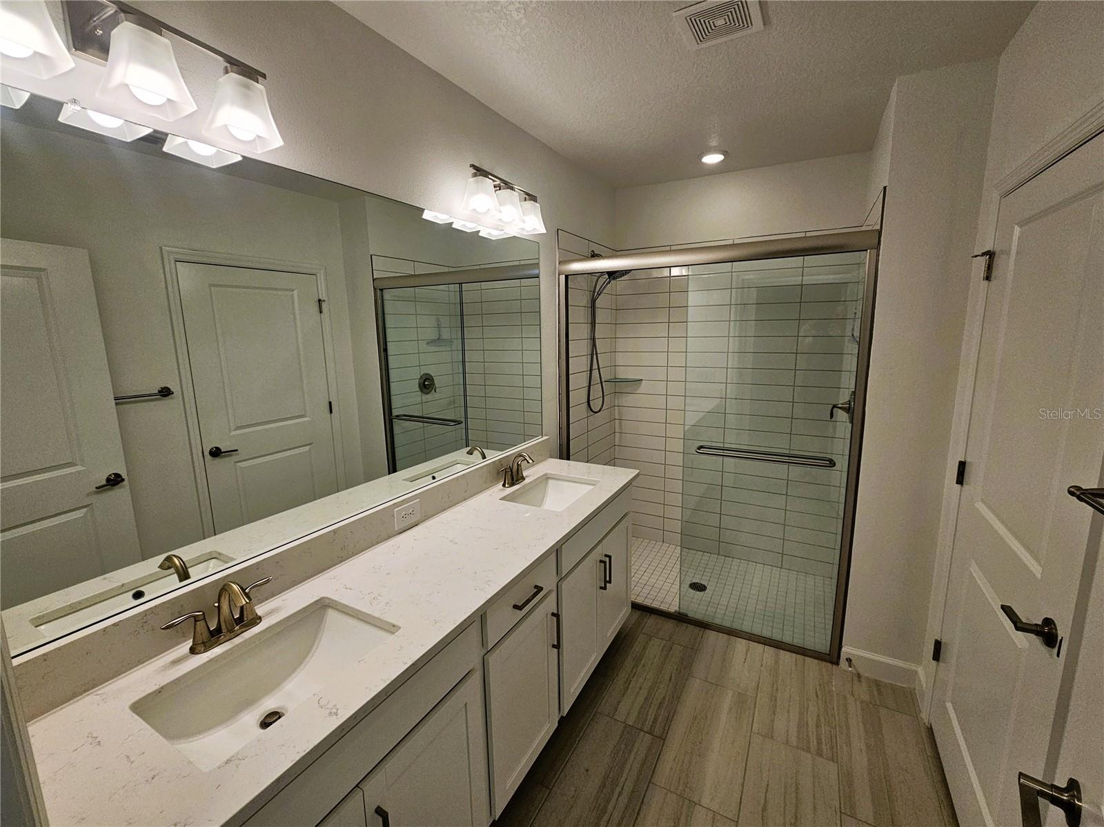 Image 12 of 37 For 10980 Gable Dig Loop