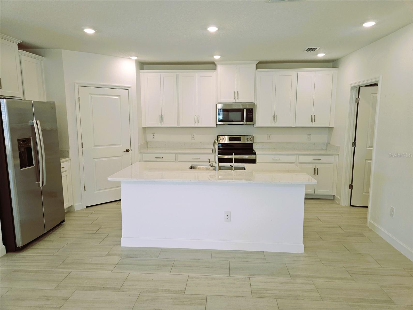 Image 16 of 37 For 10980 Gable Dig Loop