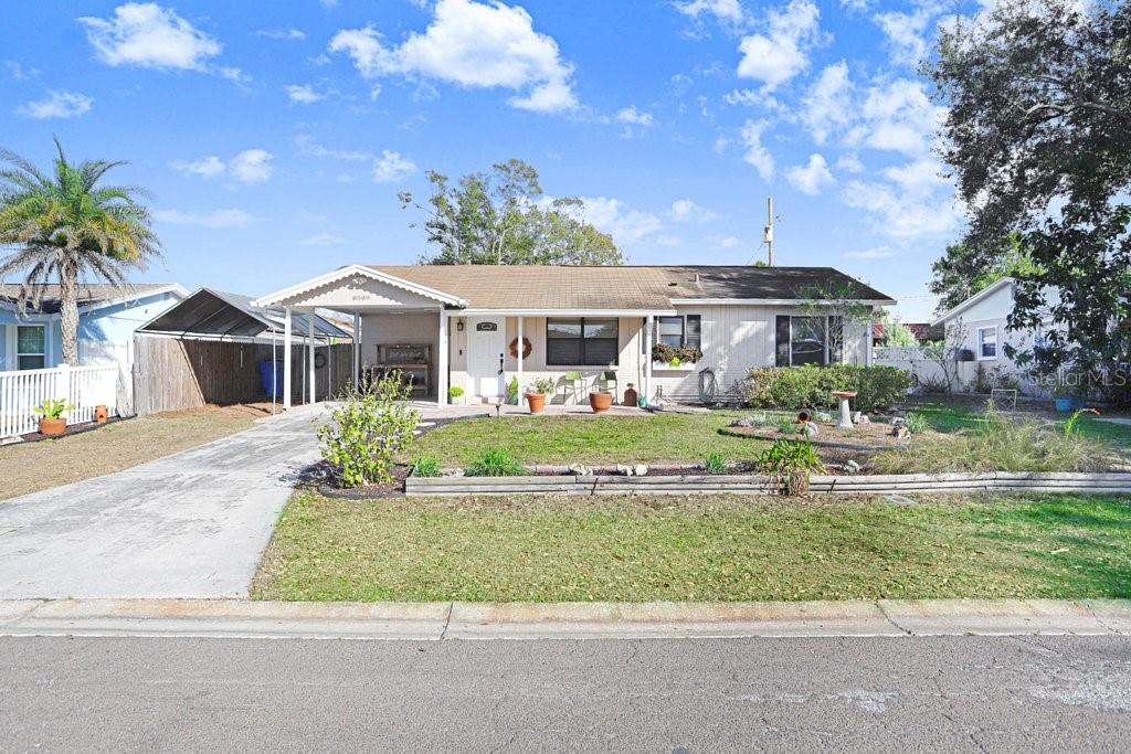 Image 29 of 32 For 8509 Foxcroft Drive