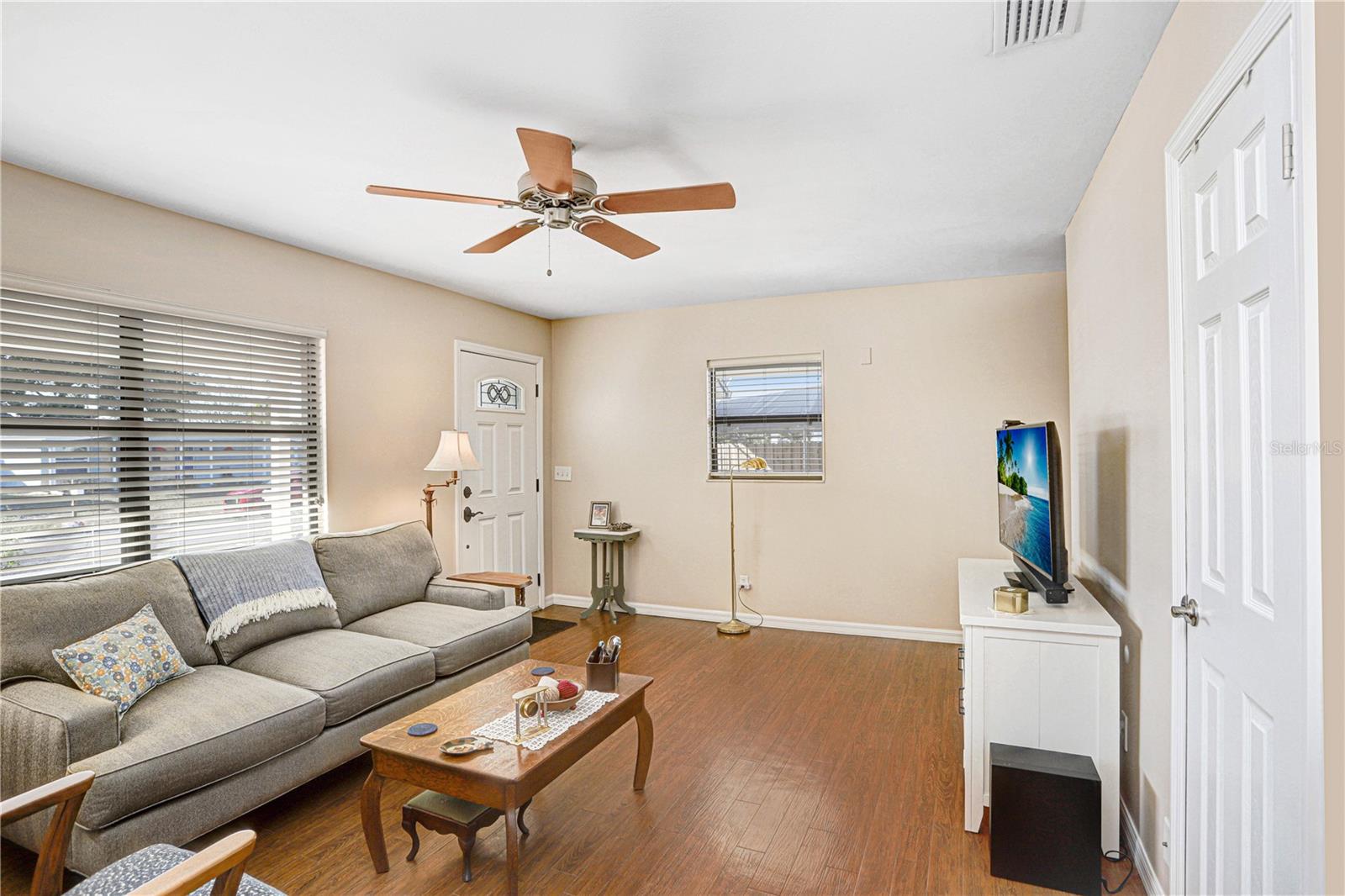 Image 5 of 32 For 8509 Foxcroft Drive