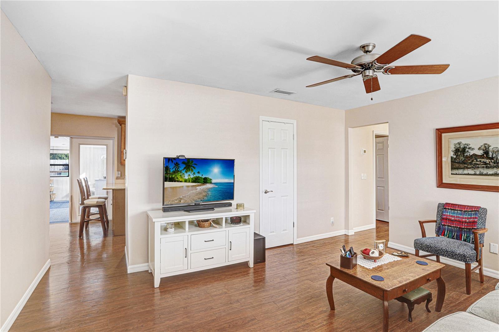 Image 6 of 32 For 8509 Foxcroft Drive