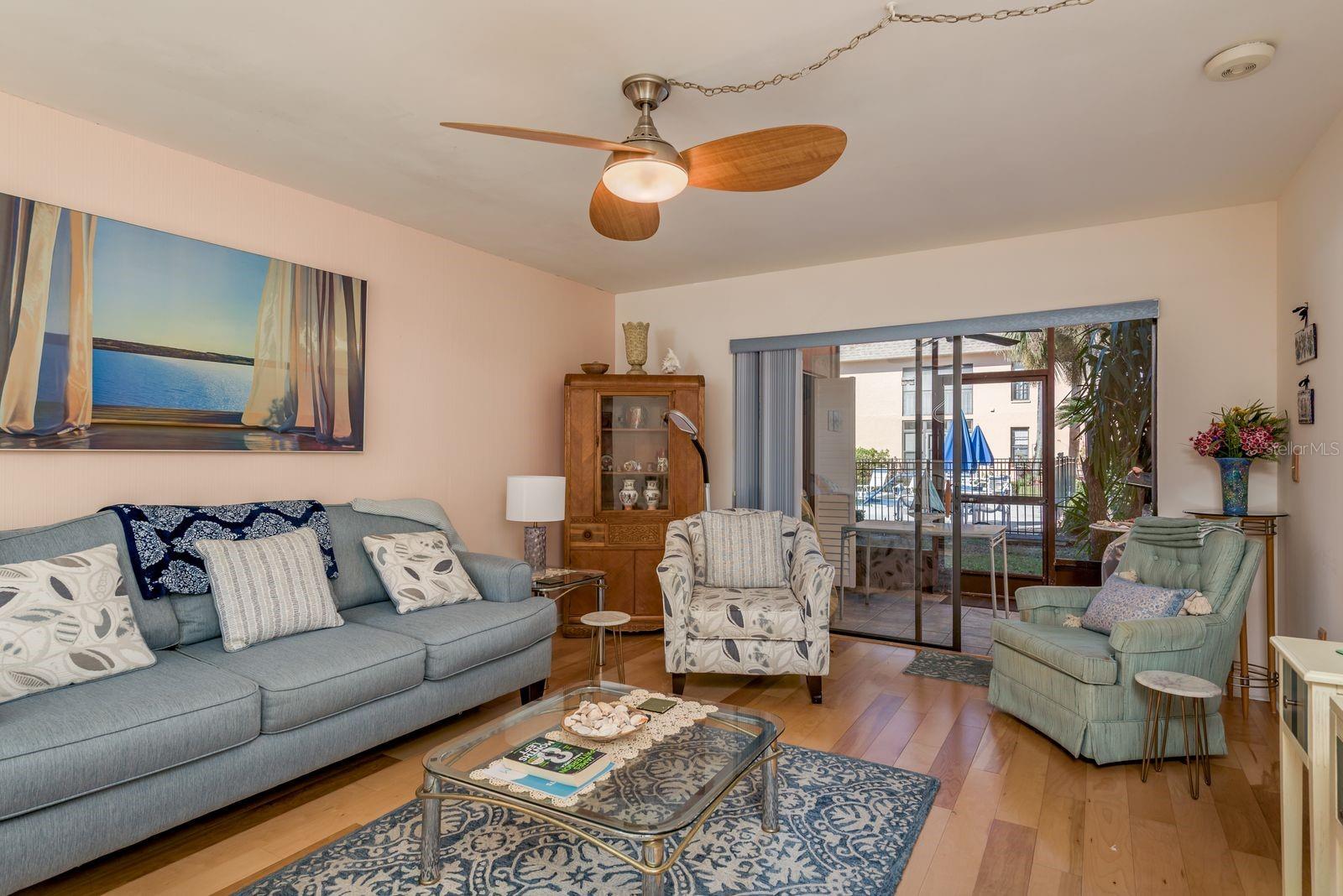 Image 9 of 46 For 40 Orange Street 102