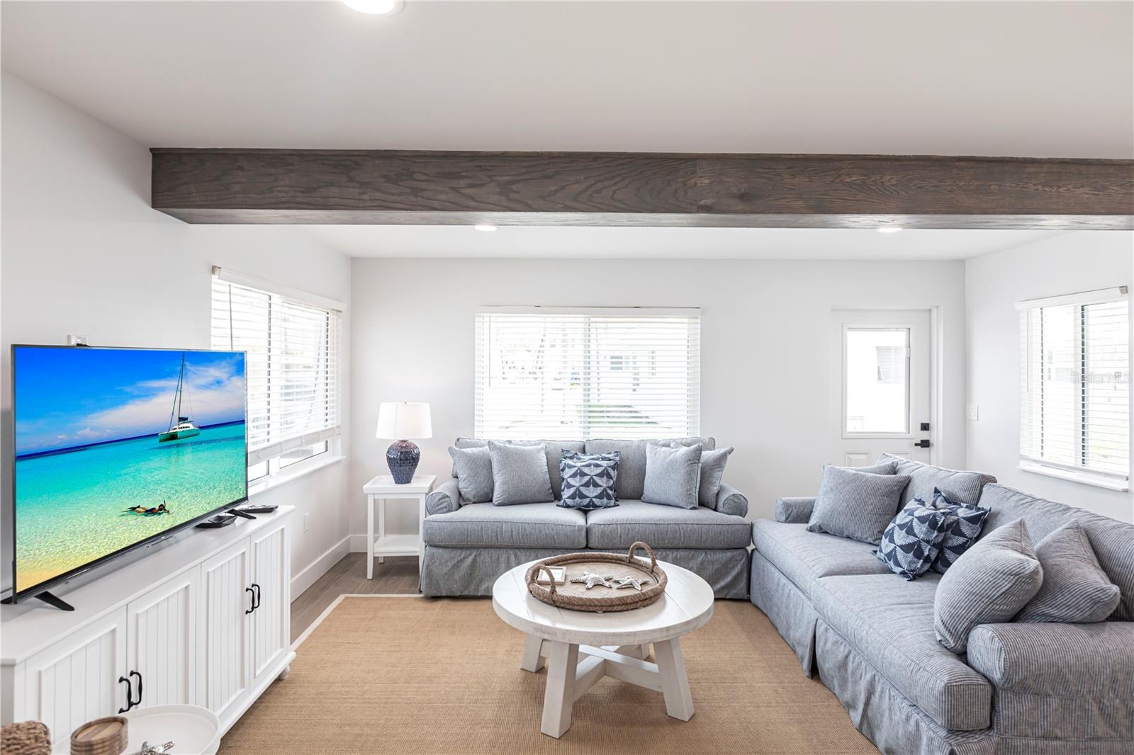 Image 3 of 23 For 6020 Midnight Pass Road 27