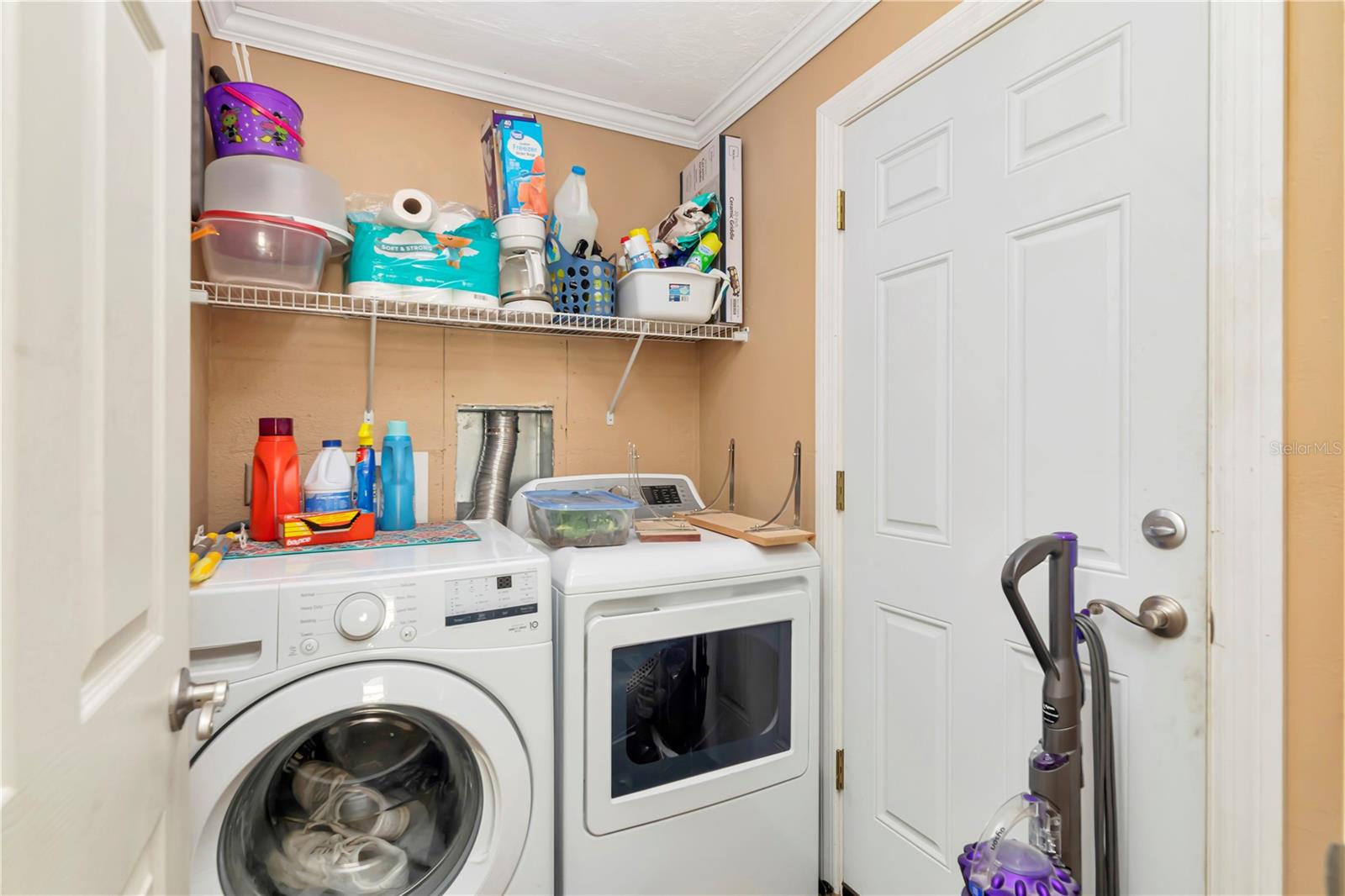 Image 38 of 40 For 1300 Amble Lane