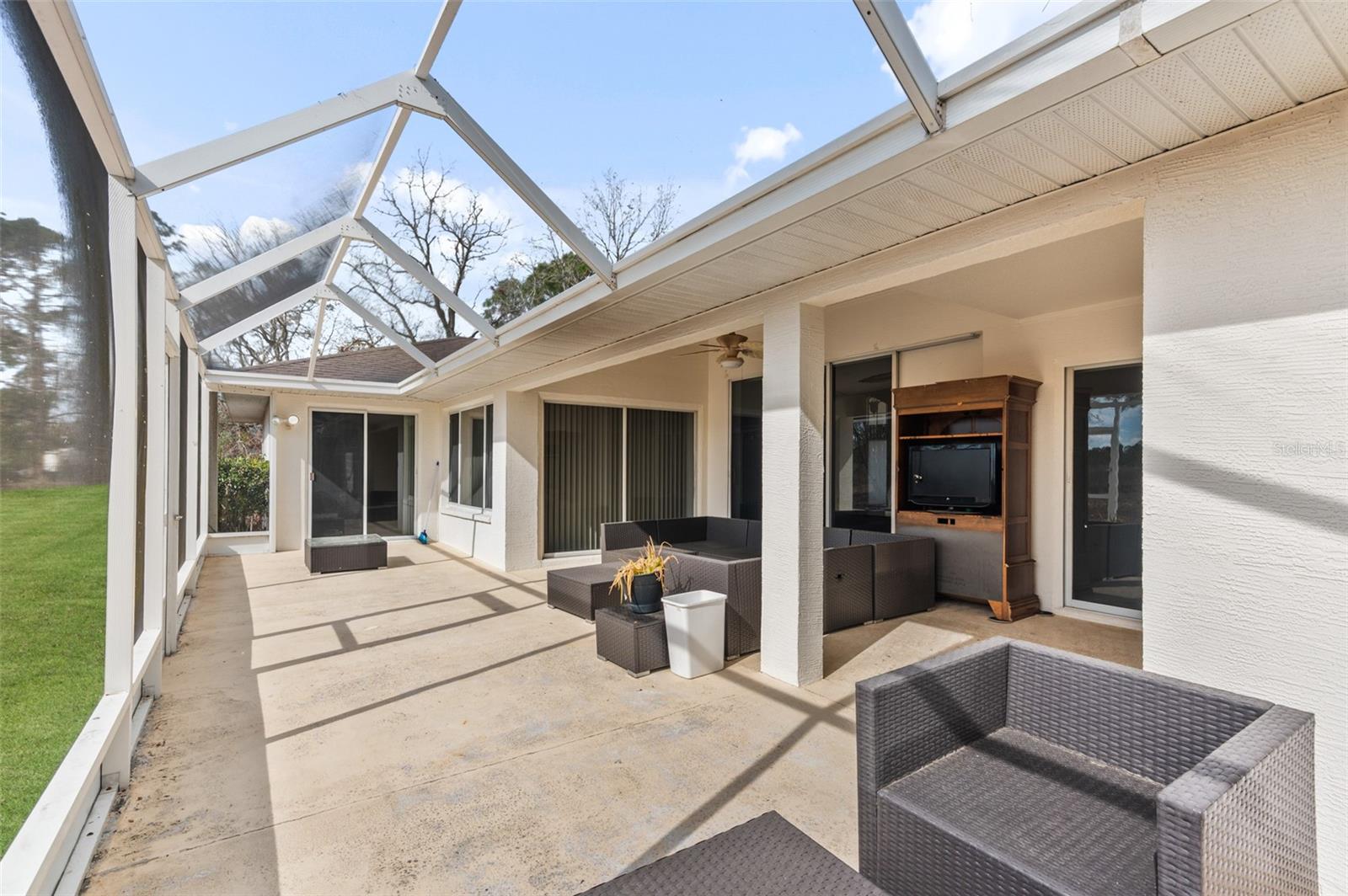 Image 41 of 50 For 17338 Mediterranean Circle