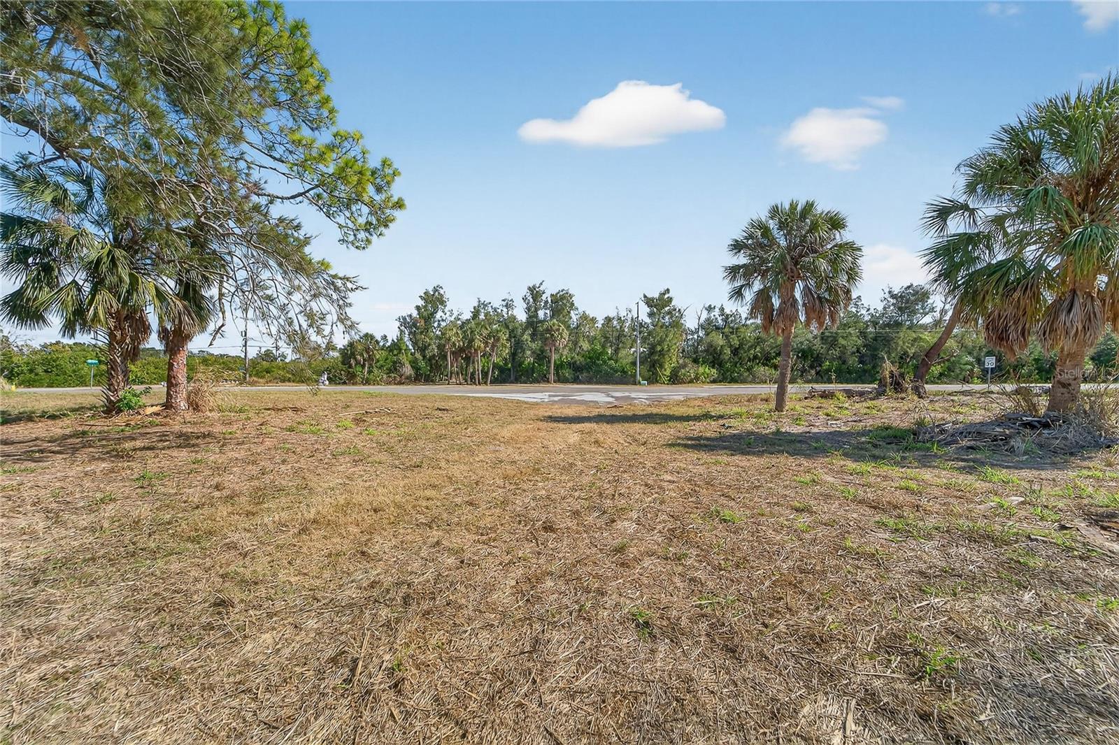 Listing photo id 8 for 819 Golf And Sea Boulevard