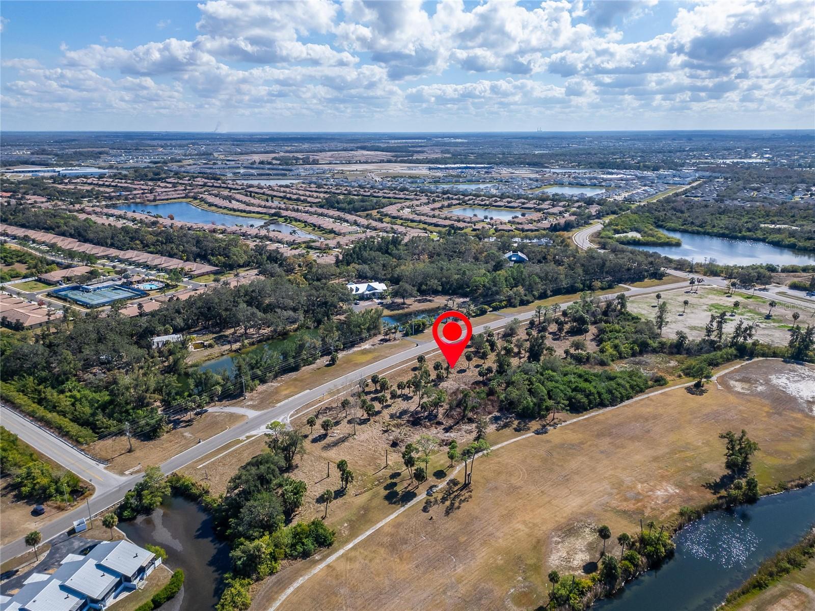 Listing photo id 9 for 819 Golf And Sea Boulevard