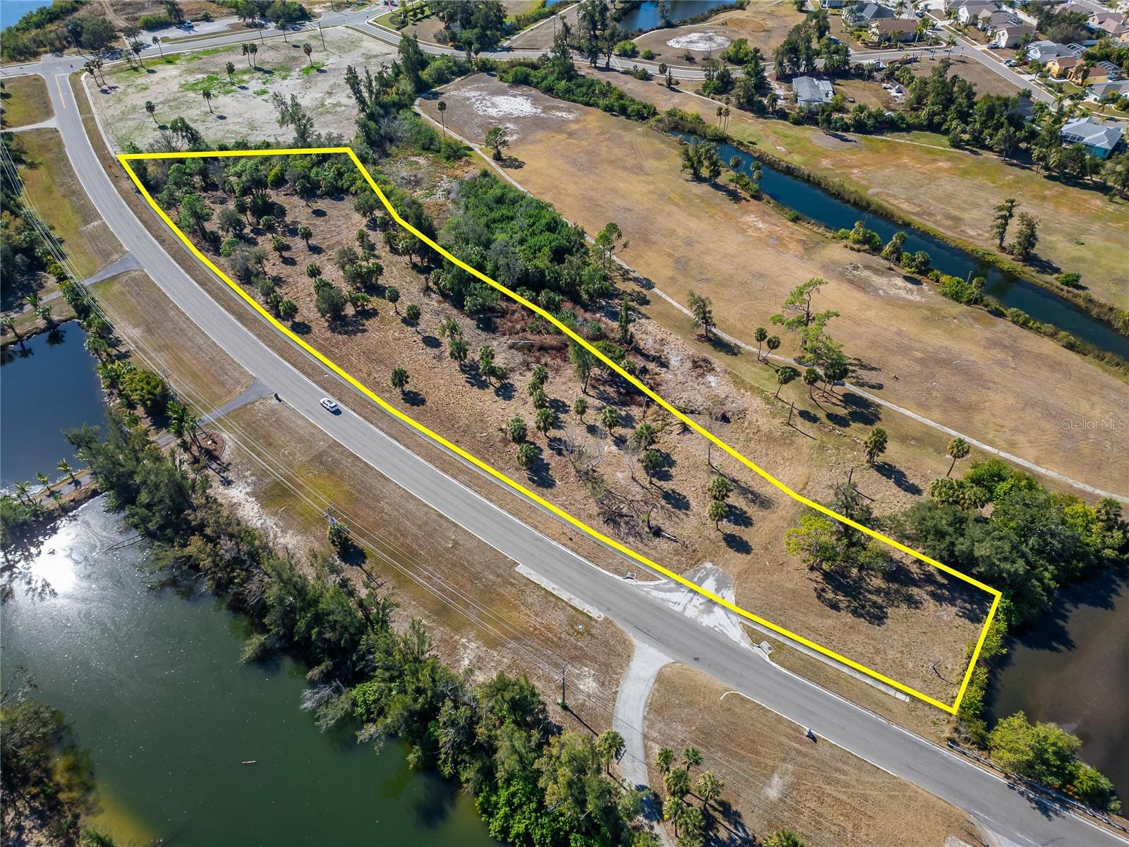 Listing photo id 12 for 819 Golf And Sea Boulevard