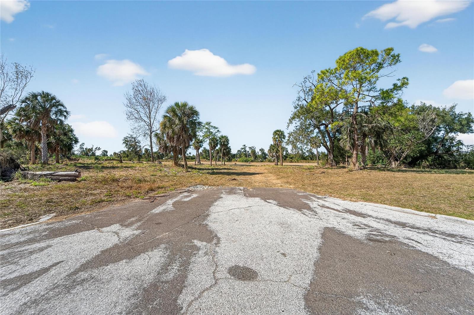 Listing photo id 13 for 819 Golf And Sea Boulevard