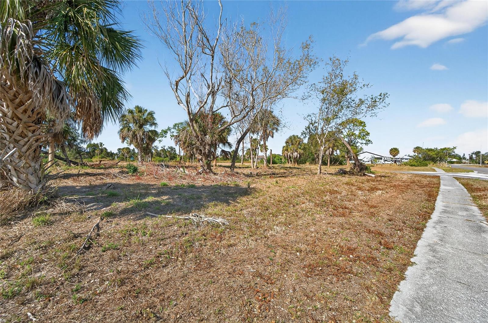 Listing photo id 18 for 819 Golf And Sea Boulevard