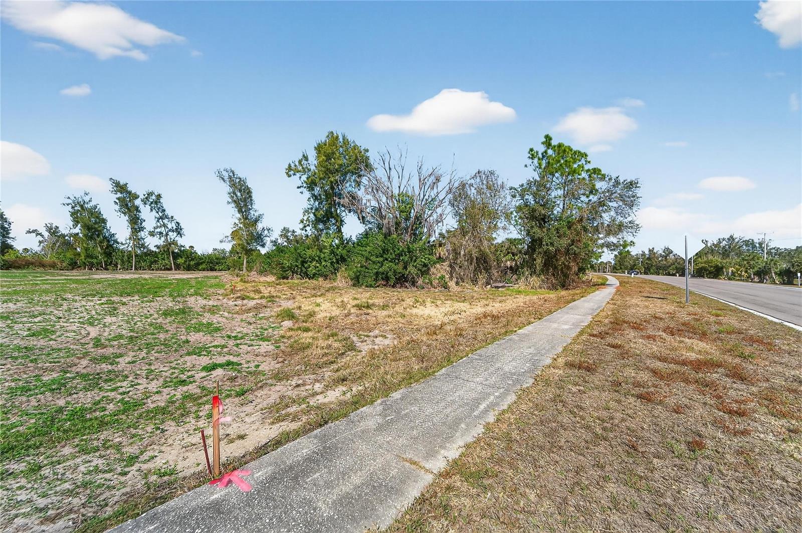 Listing photo id 24 for 819 Golf And Sea Boulevard