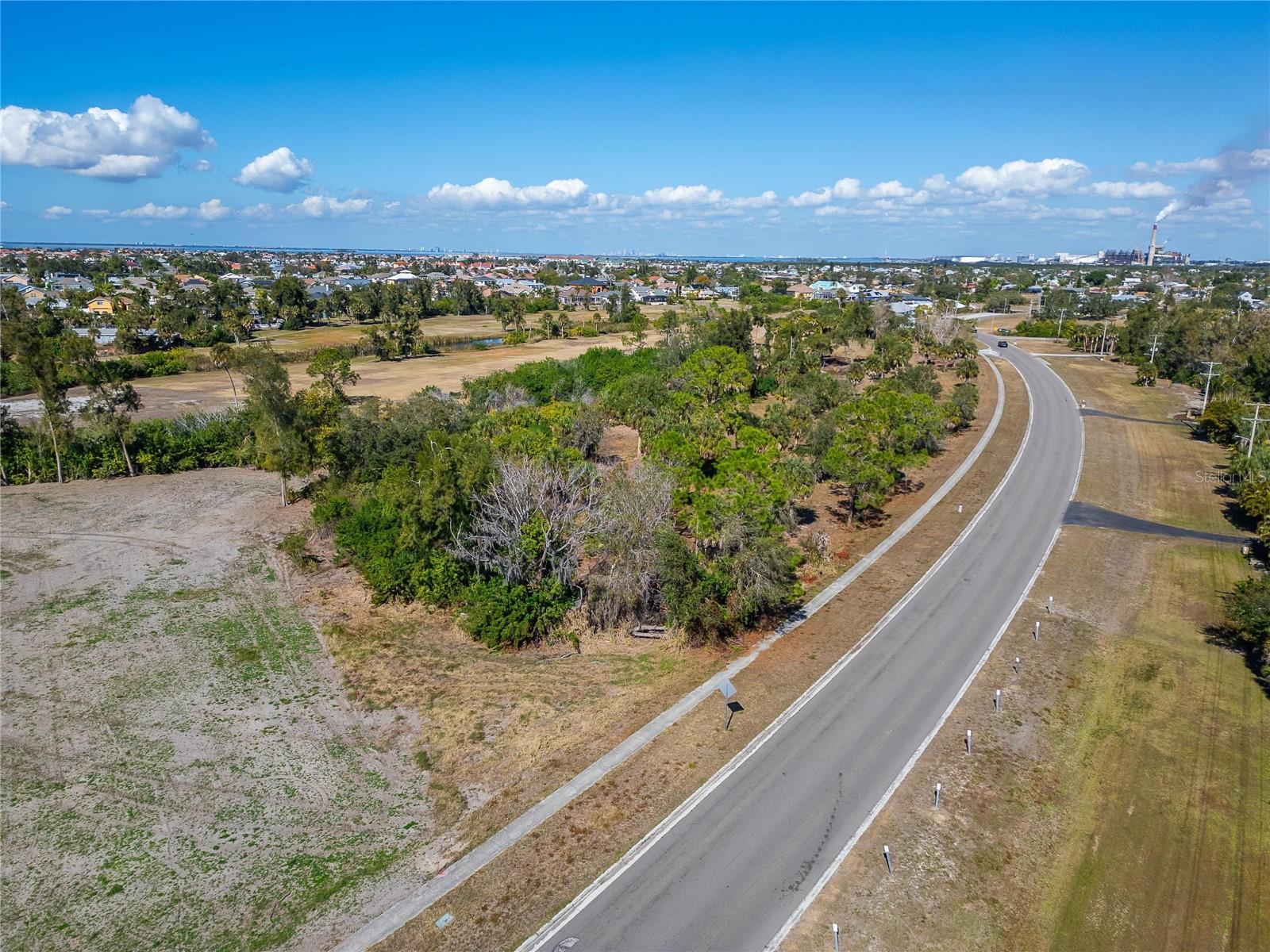 Listing photo id 32 for 819 Golf And Sea Boulevard